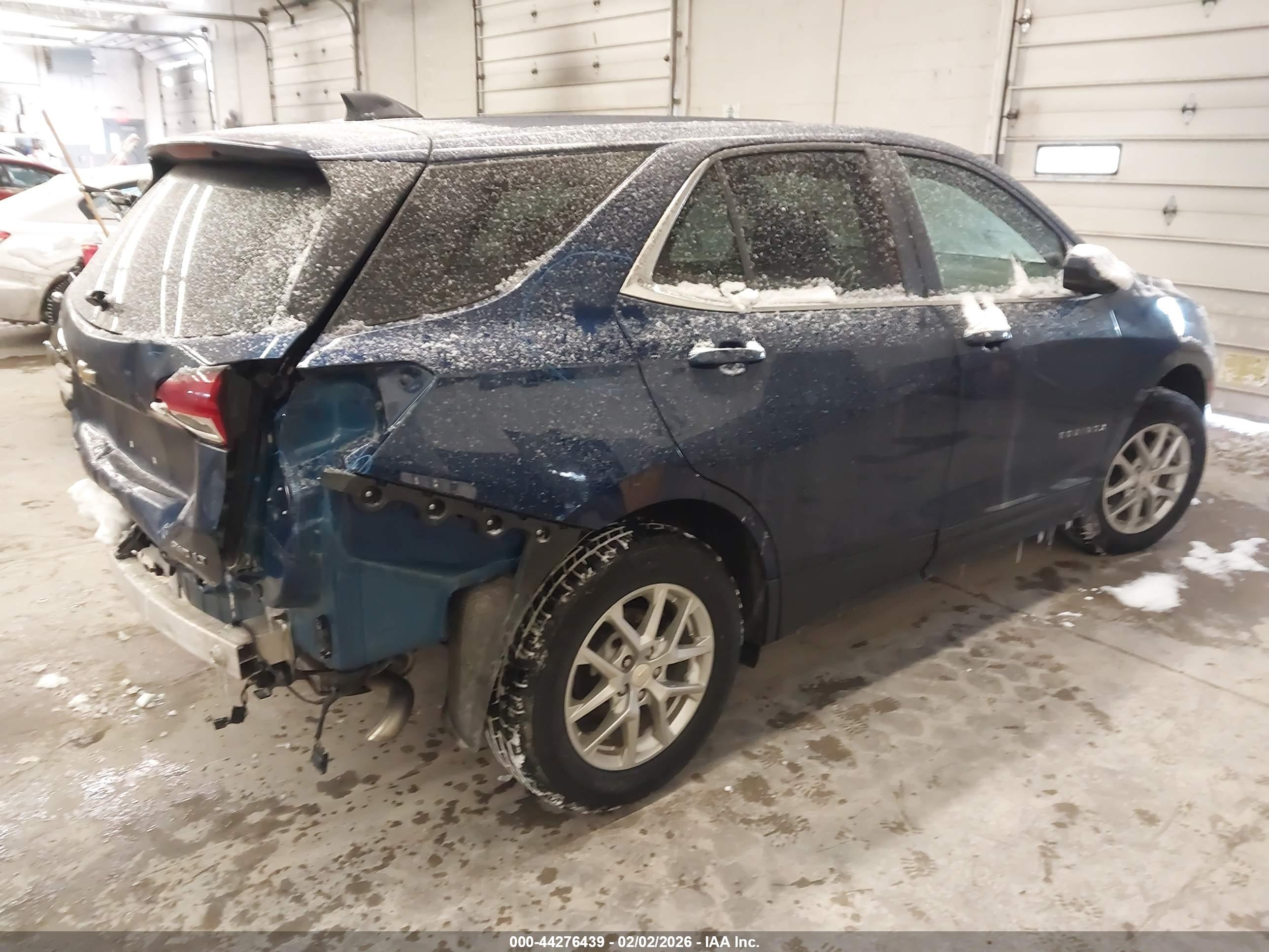 CHEVROLET EQUINOX image 4