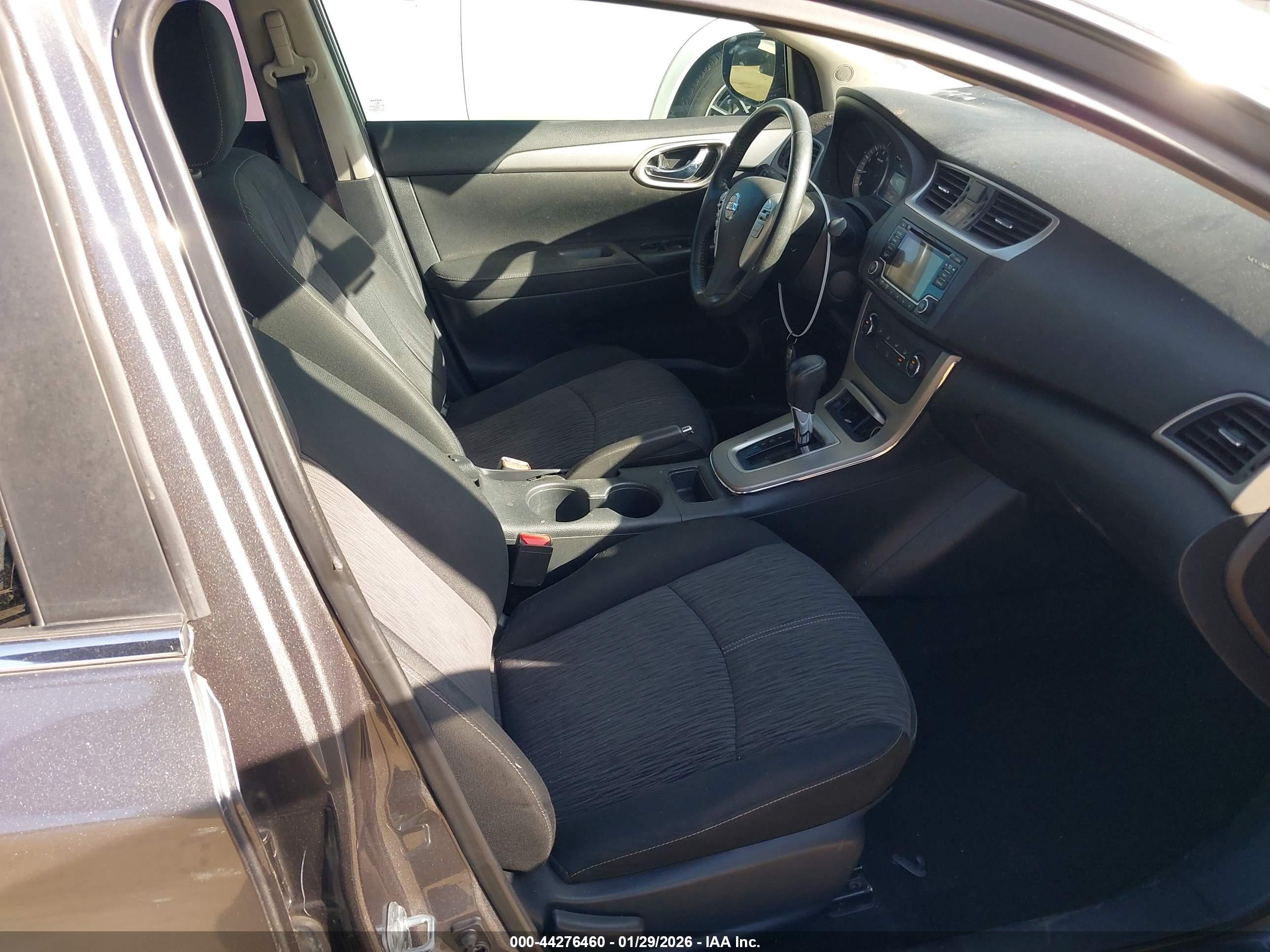 NISSAN SENTRA image 5