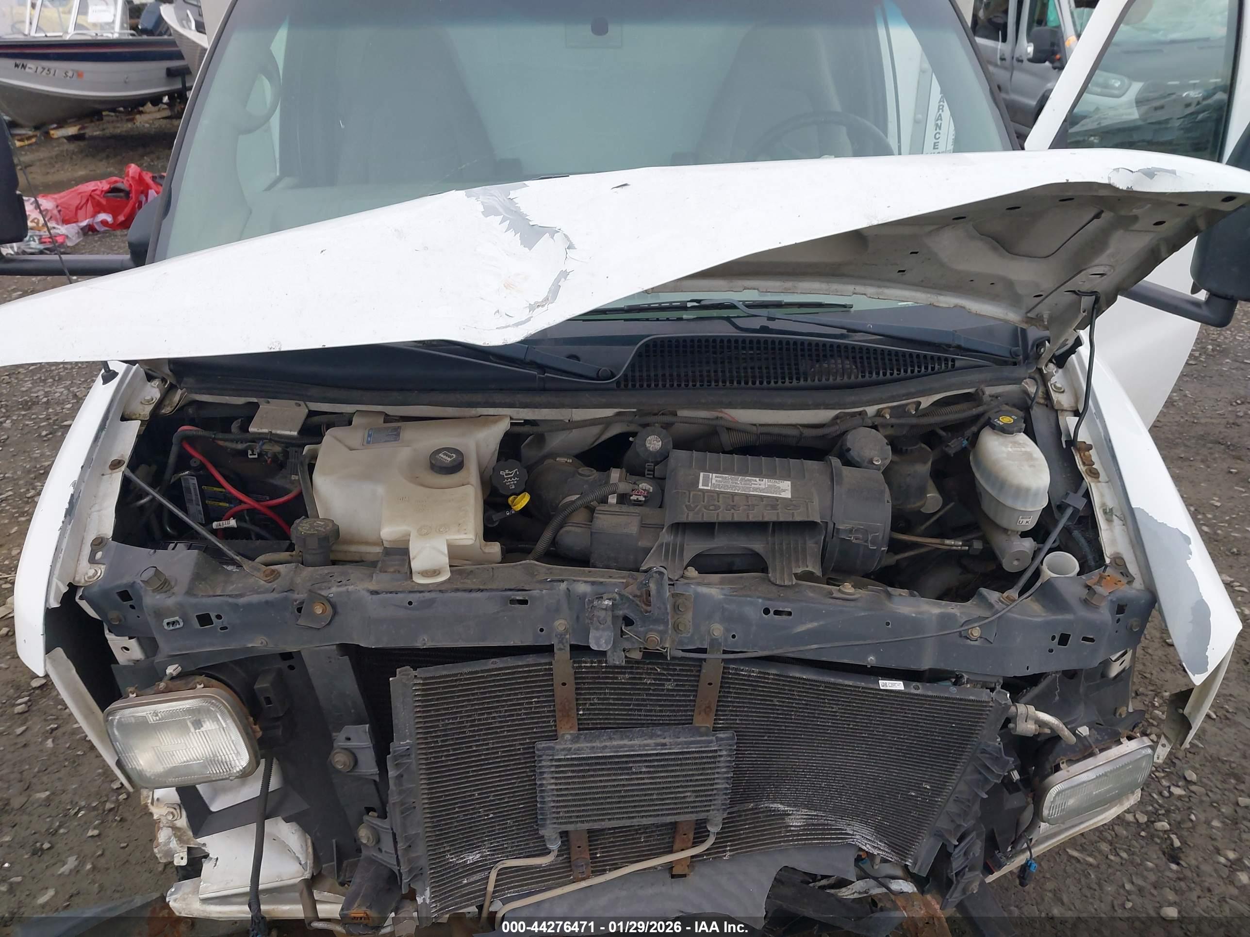 CHEVROLET EXPRESS image 10