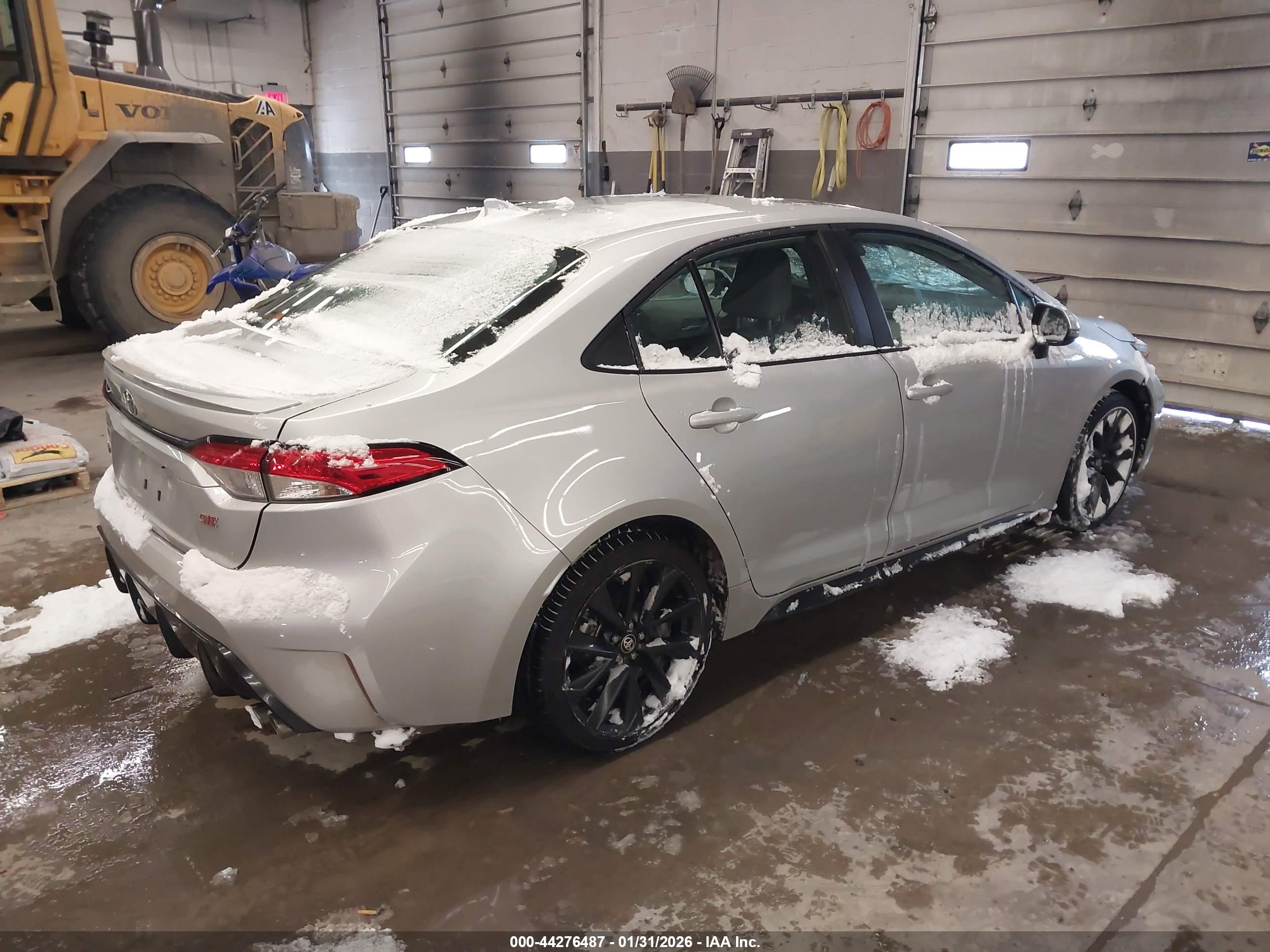 TOYOTA COROLLA image 4