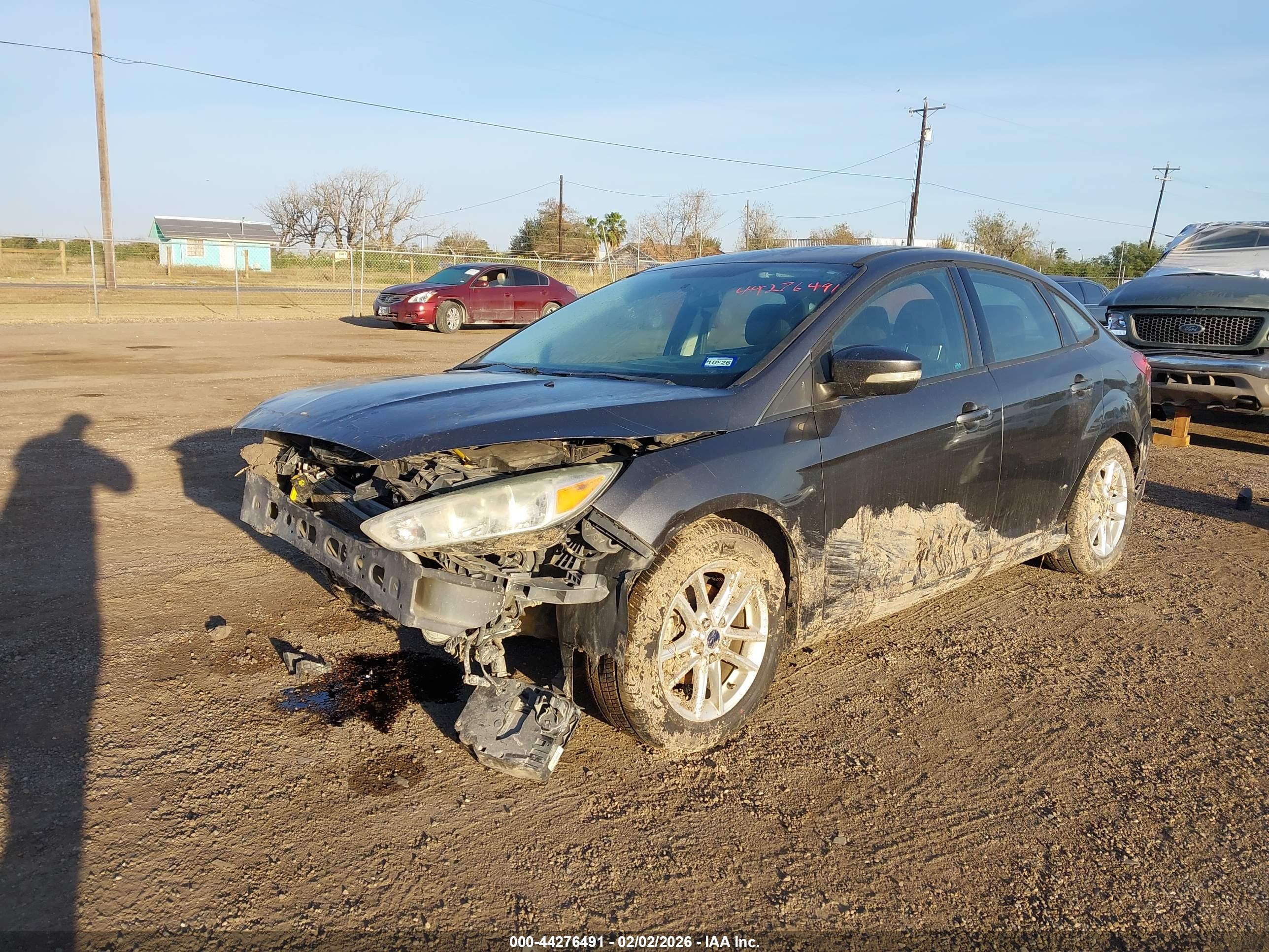 FORD FOCUS image 2