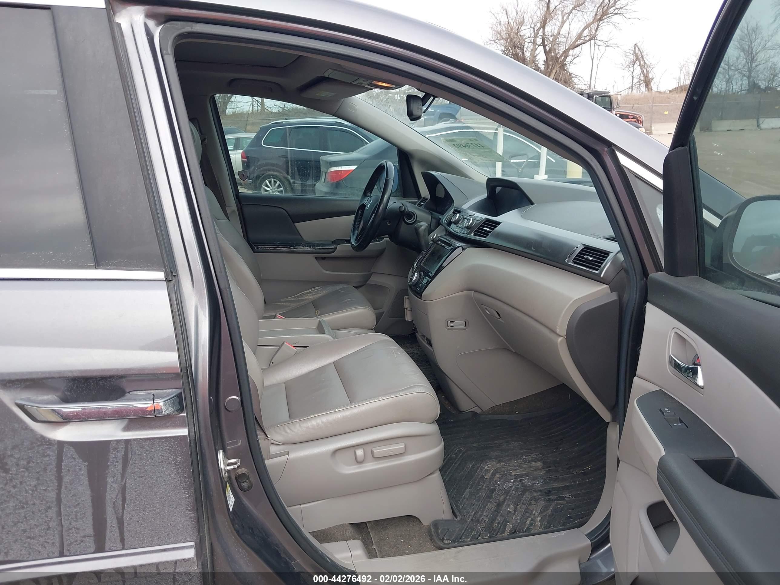 HONDA ODYSSEY image 5
