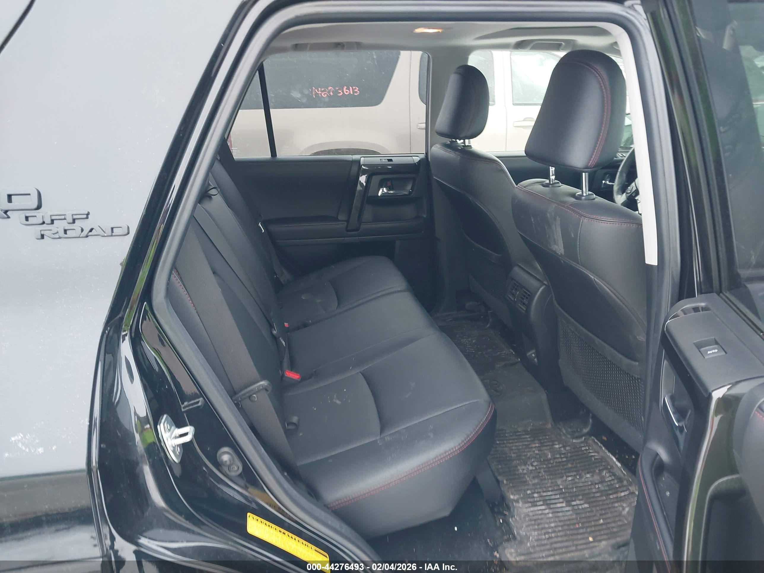 TOYOTA 4RUNNER image 8