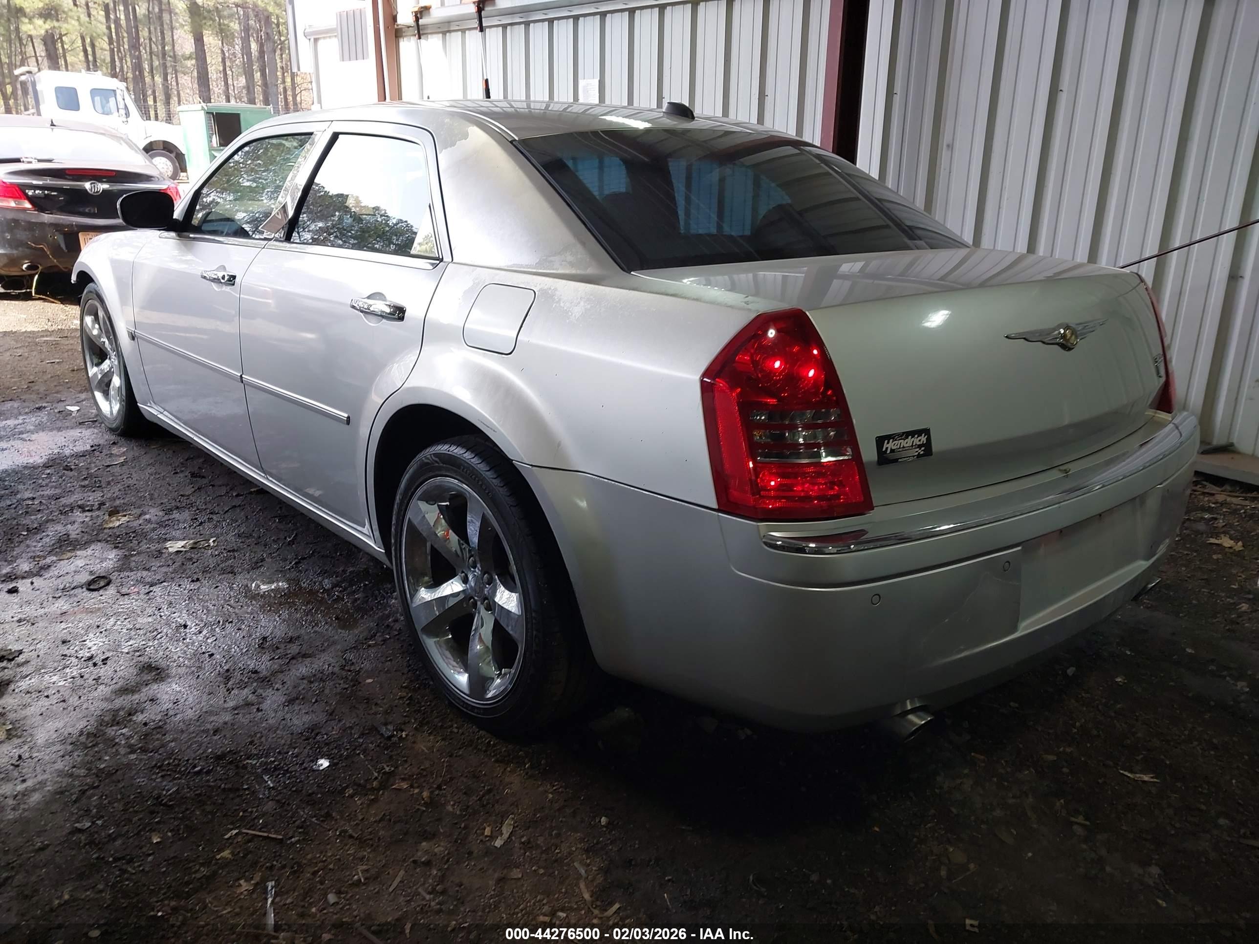 CHRYSLER 300C image 3