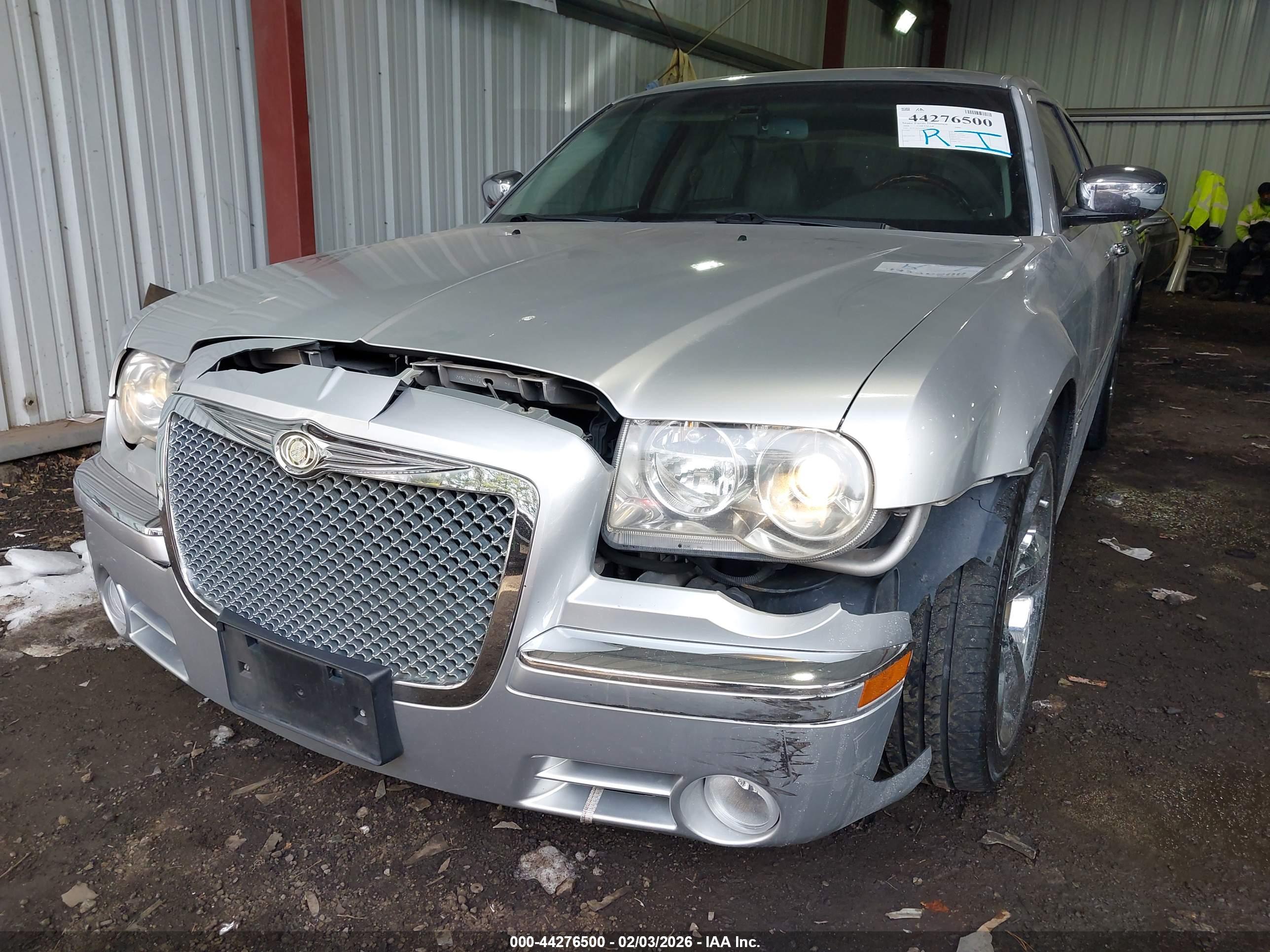 CHRYSLER 300C image 6