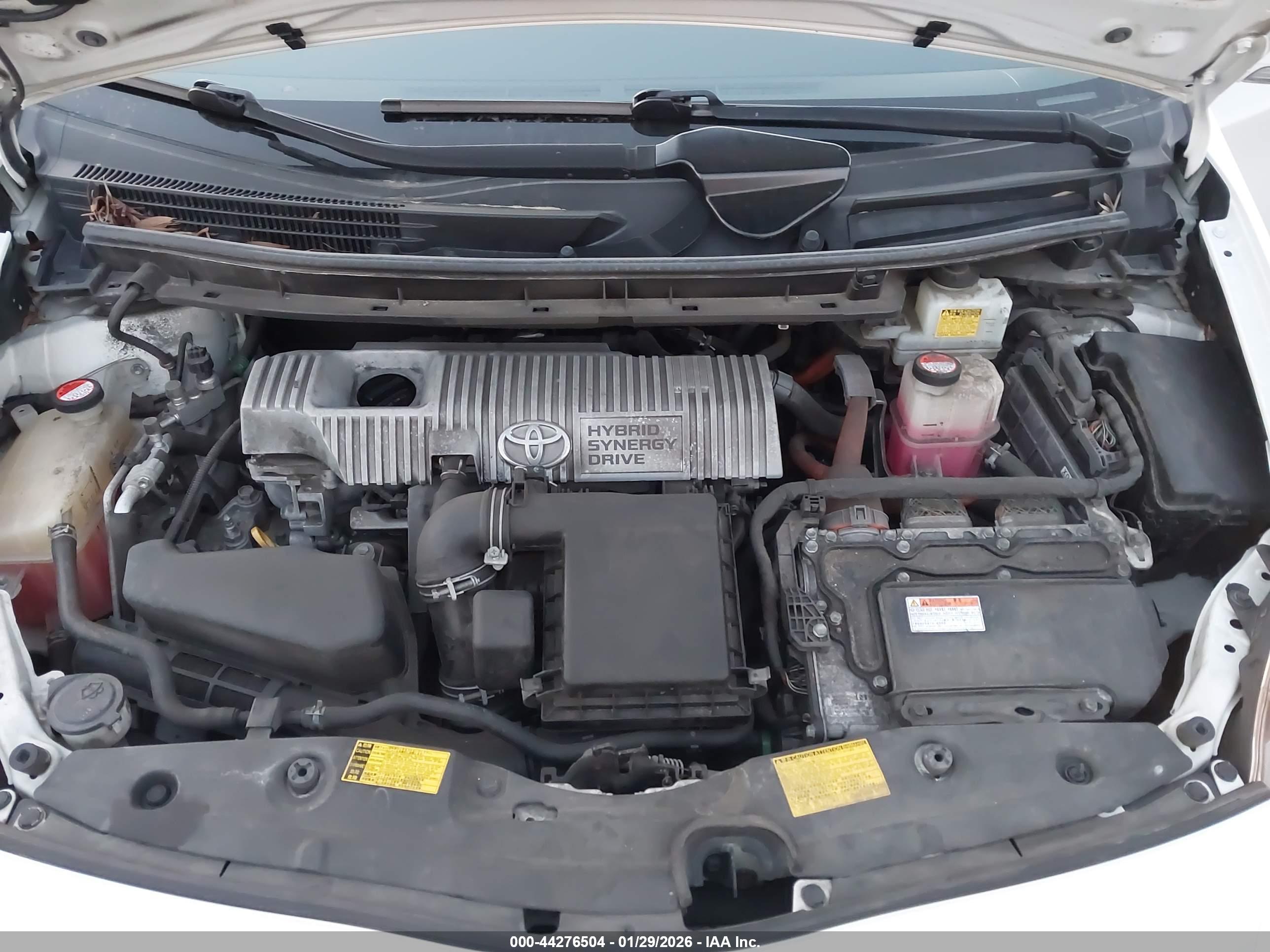TOYOTA PRIUS image 10