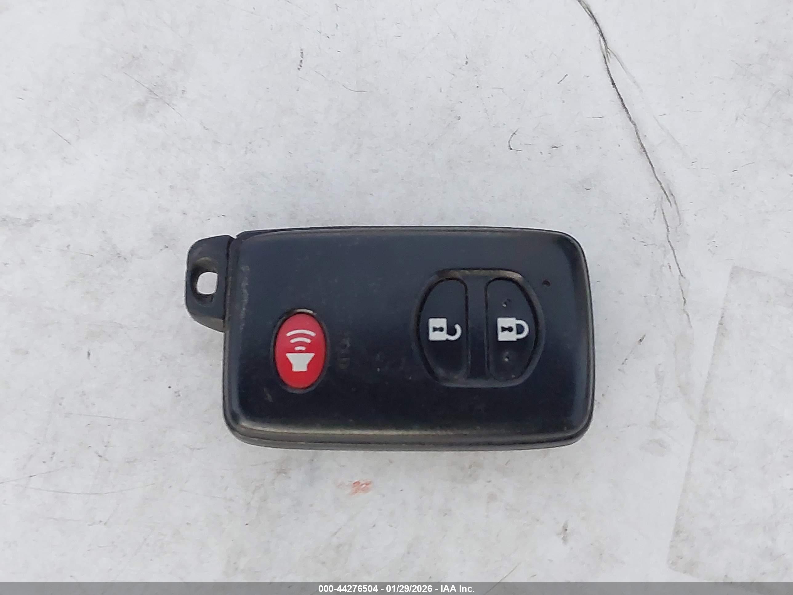 TOYOTA PRIUS image 11