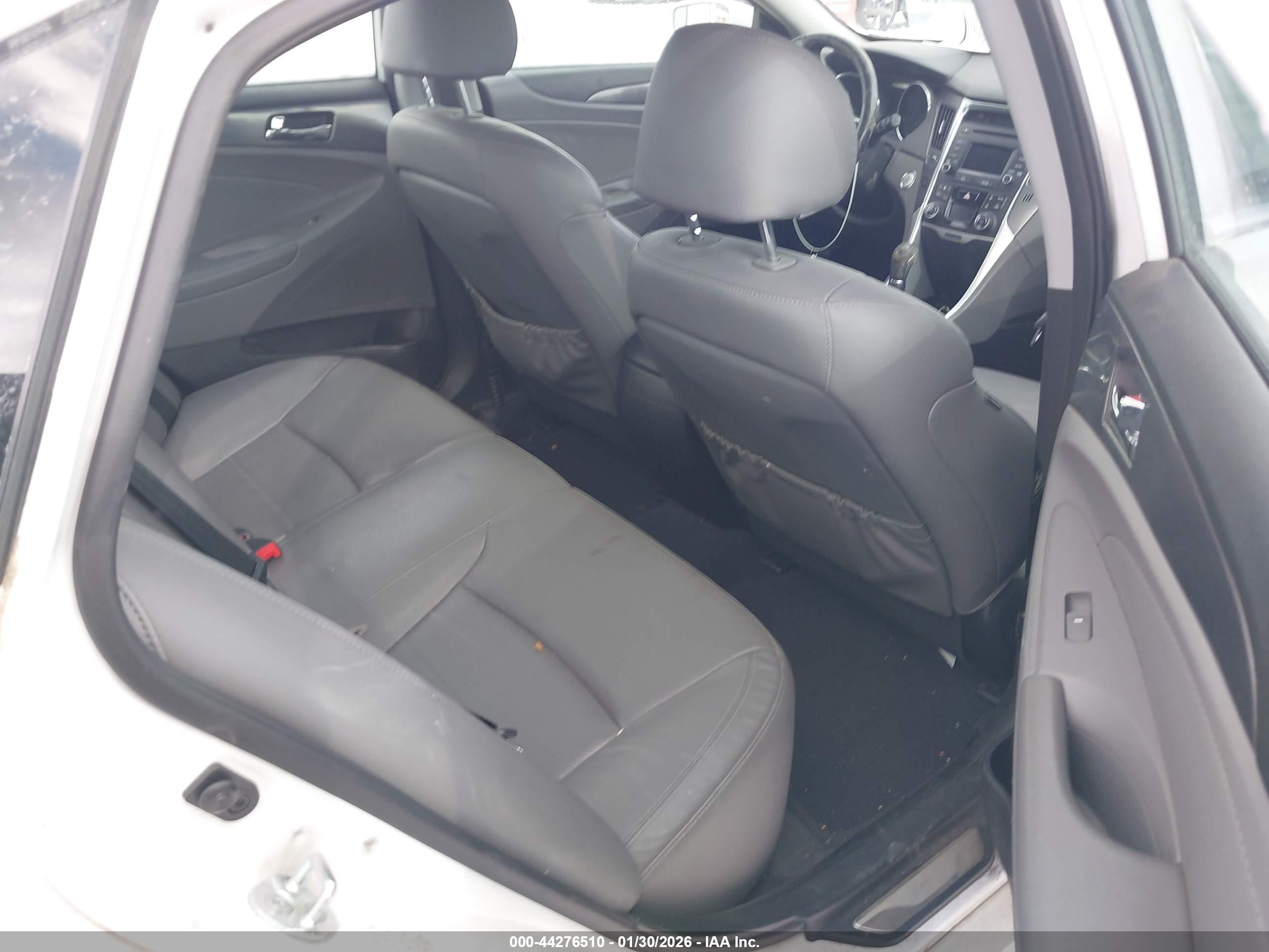 HYUNDAI SONATA image 8