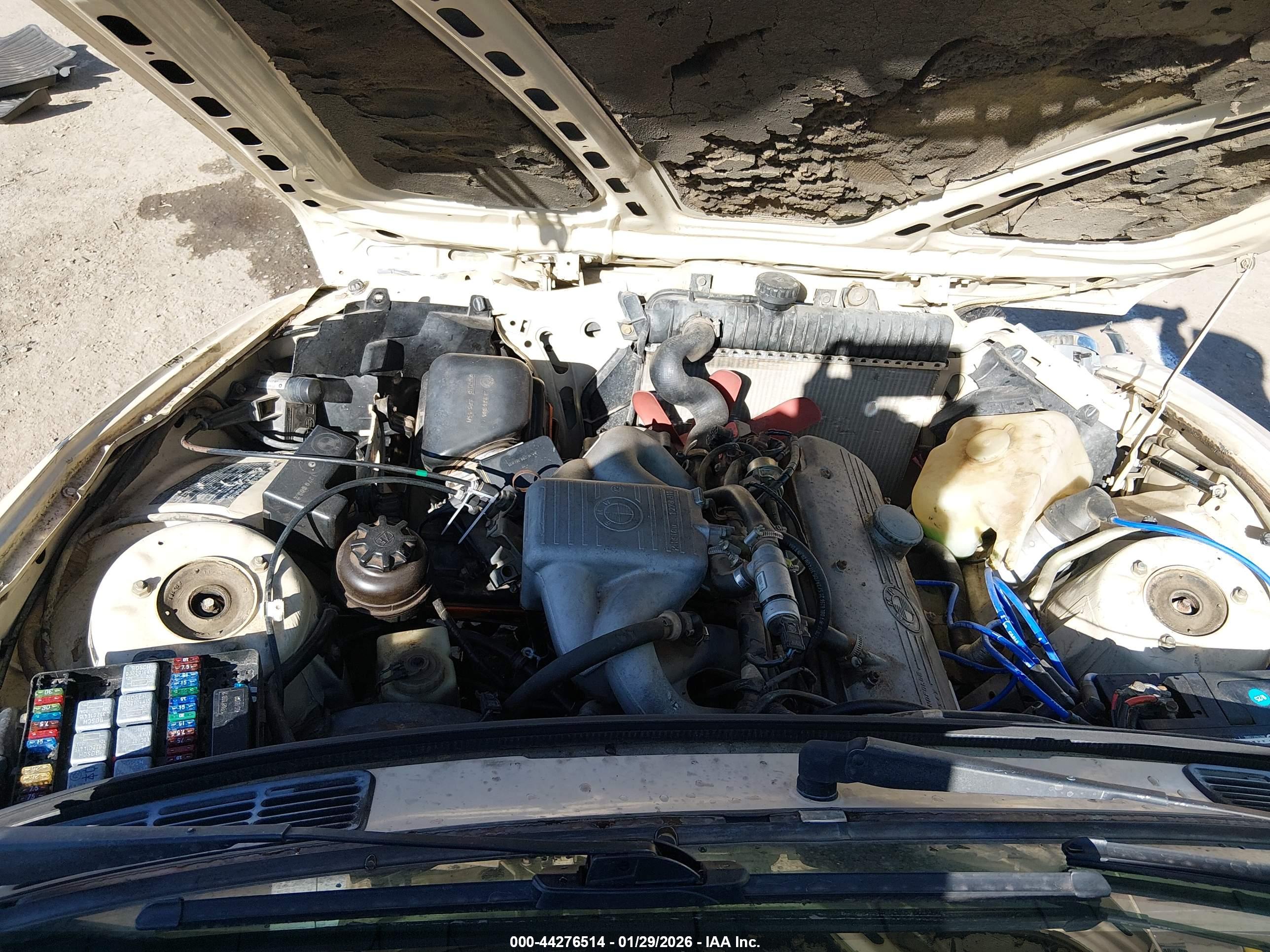 BMW 318 image 10