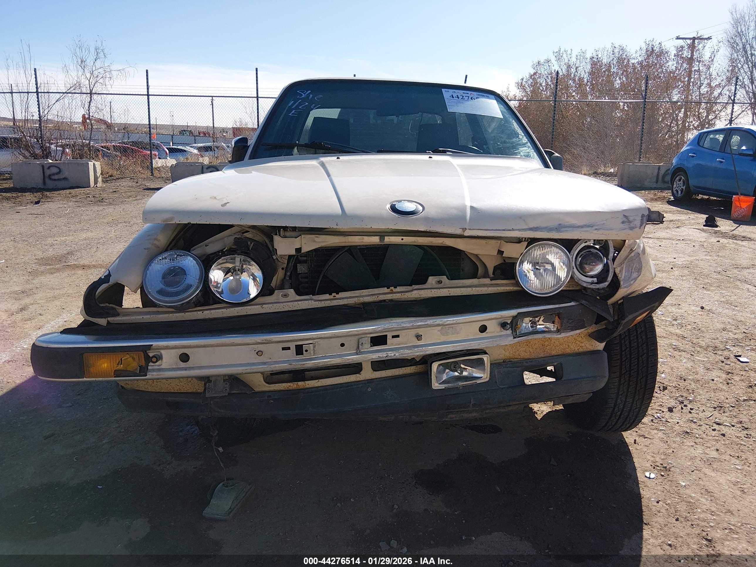 BMW 318 image 6