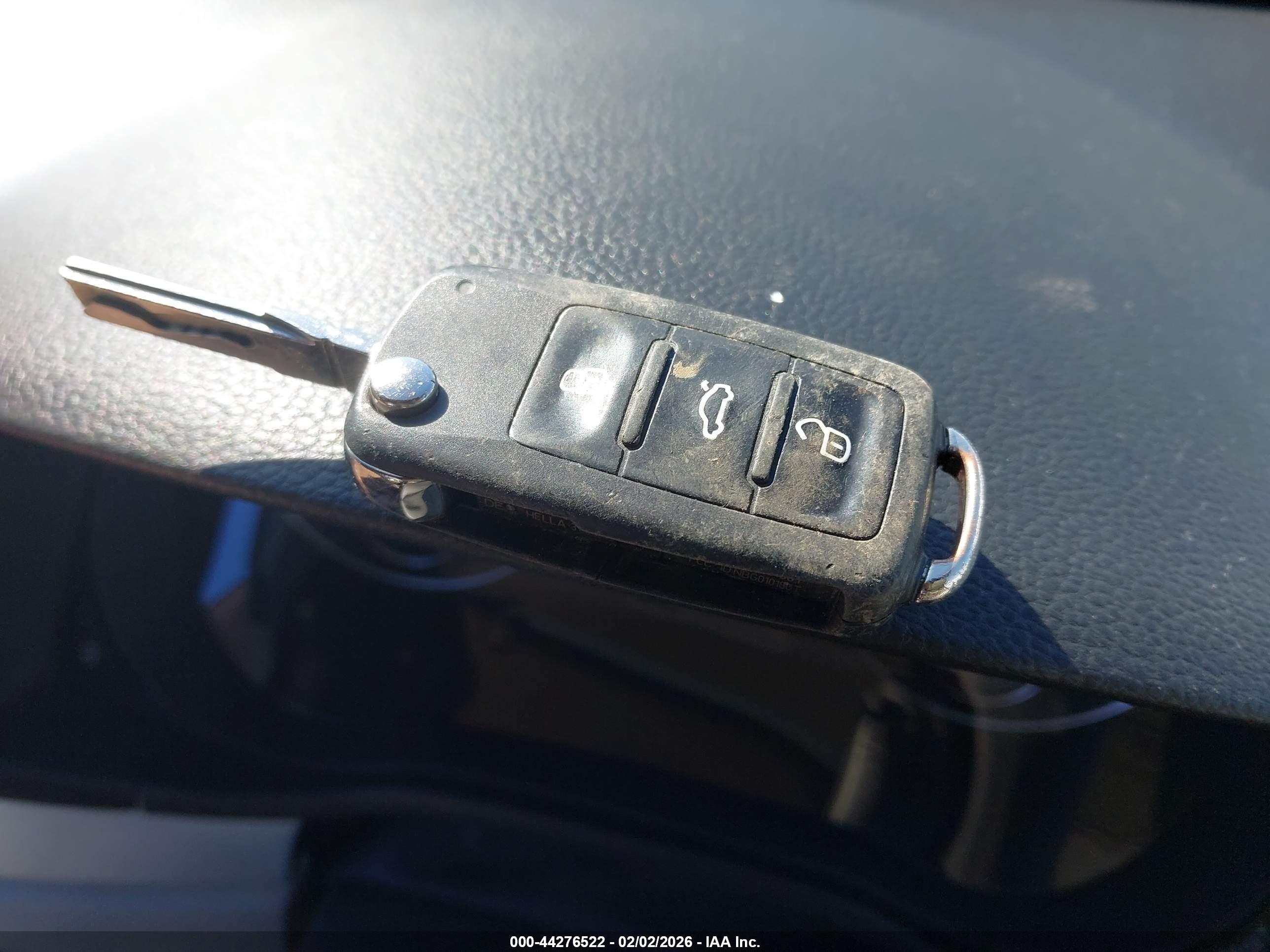 VOLKSWAGEN PASSAT image 11