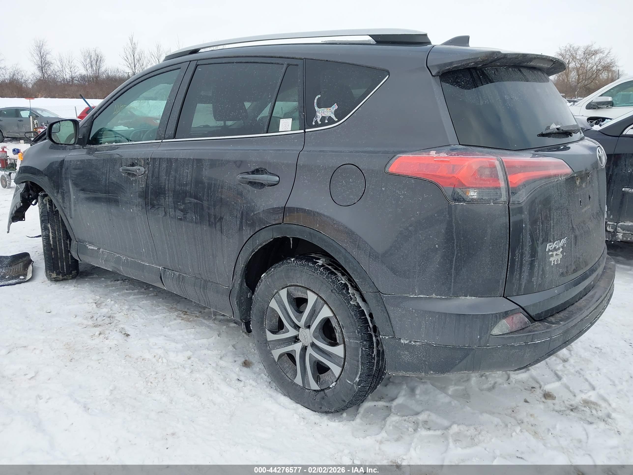 TOYOTA RAV4 image 3