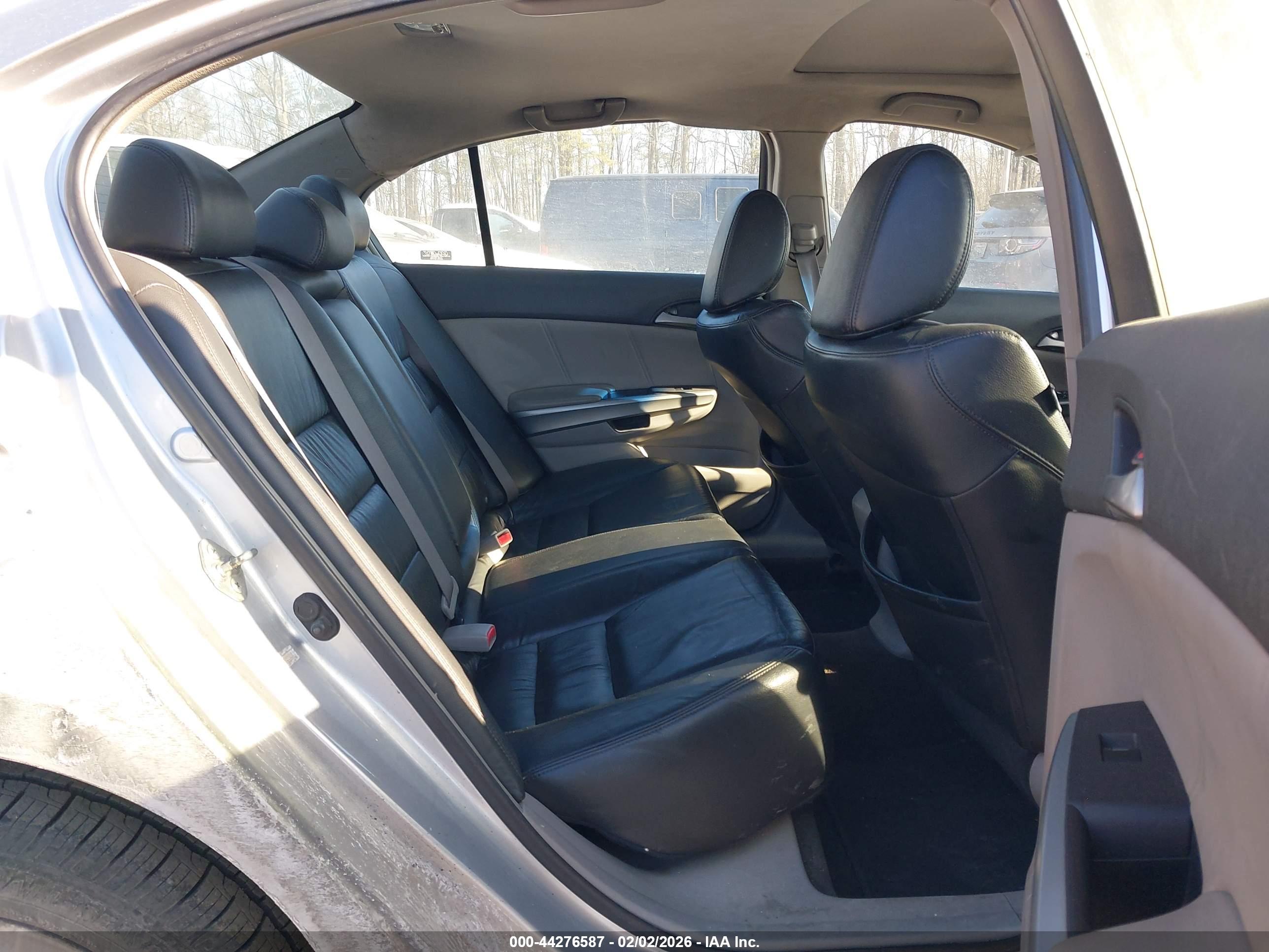 HONDA ACCORD image 8