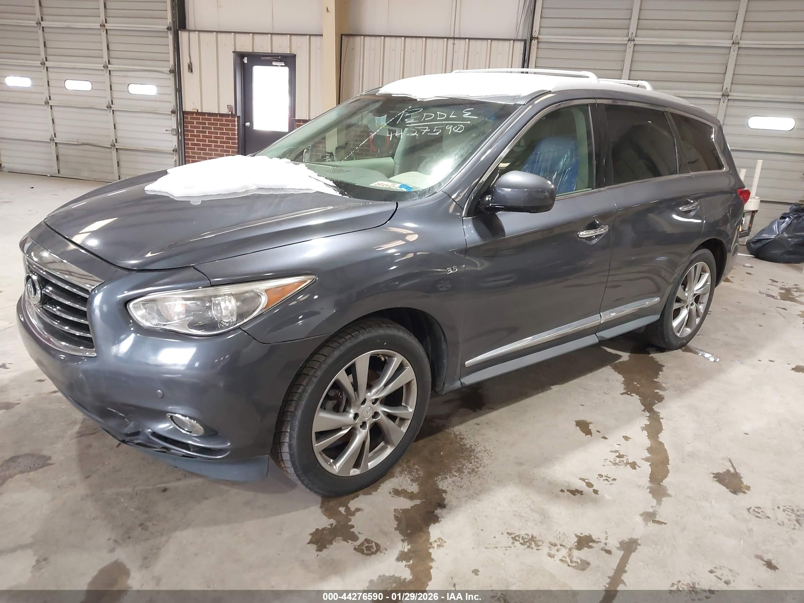 INFINITI QX60 image 2