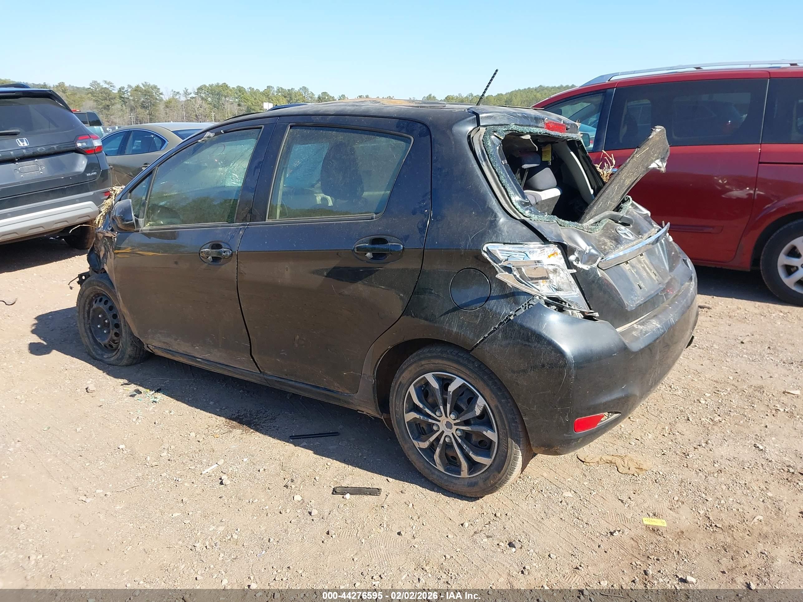 TOYOTA YARIS image 3