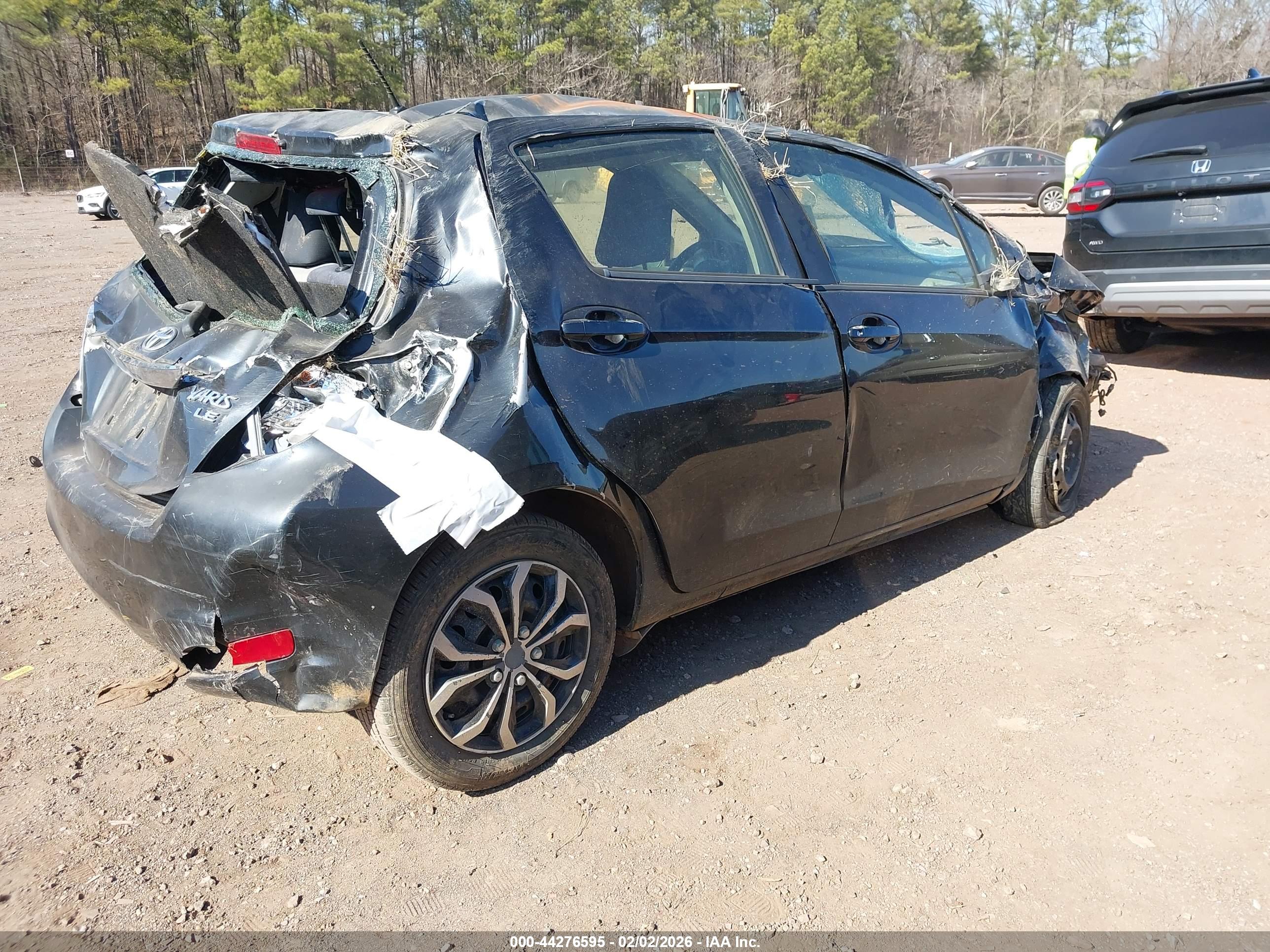 TOYOTA YARIS image 4