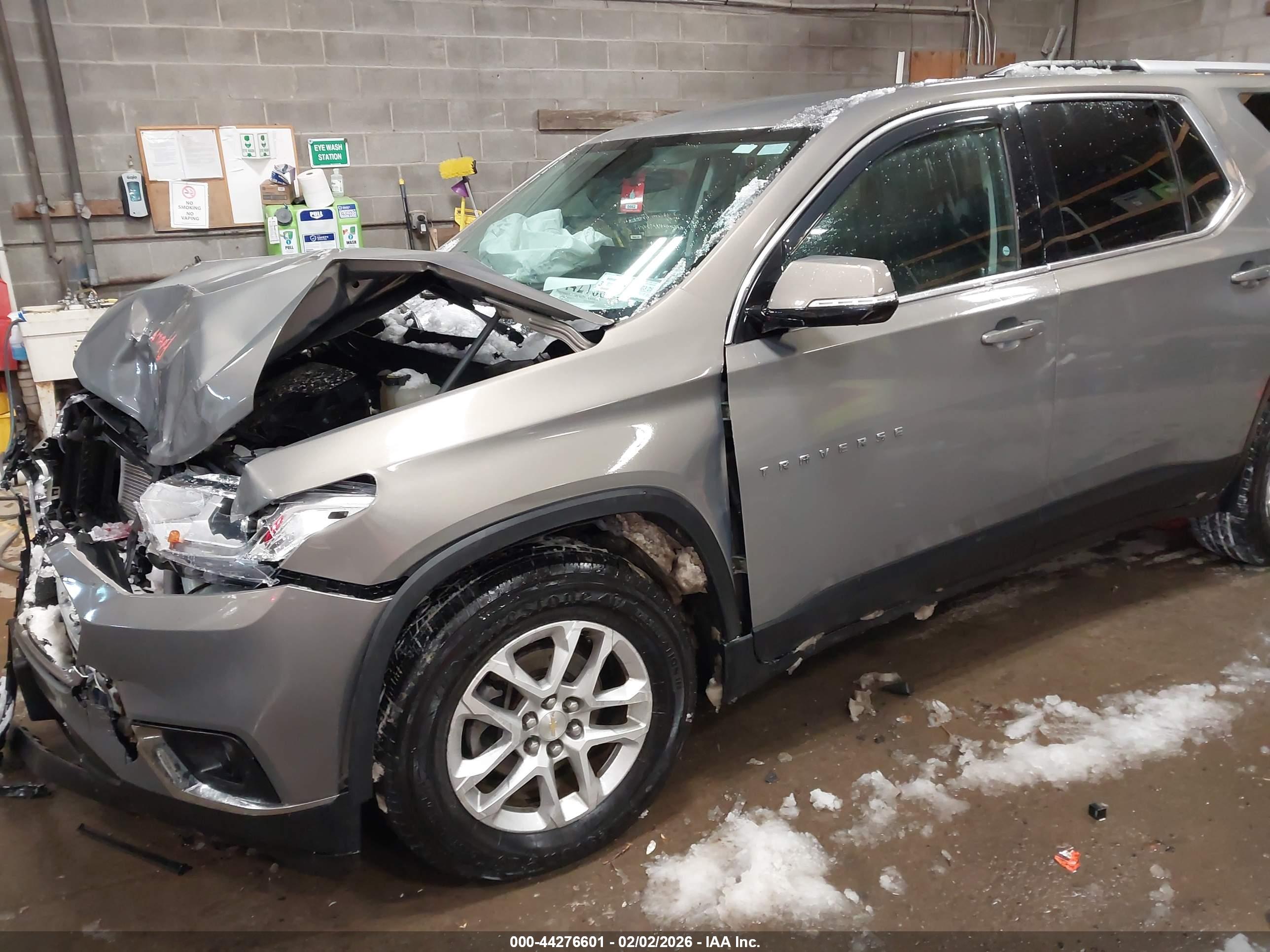 CHEVROLET TRAVERSE image 6