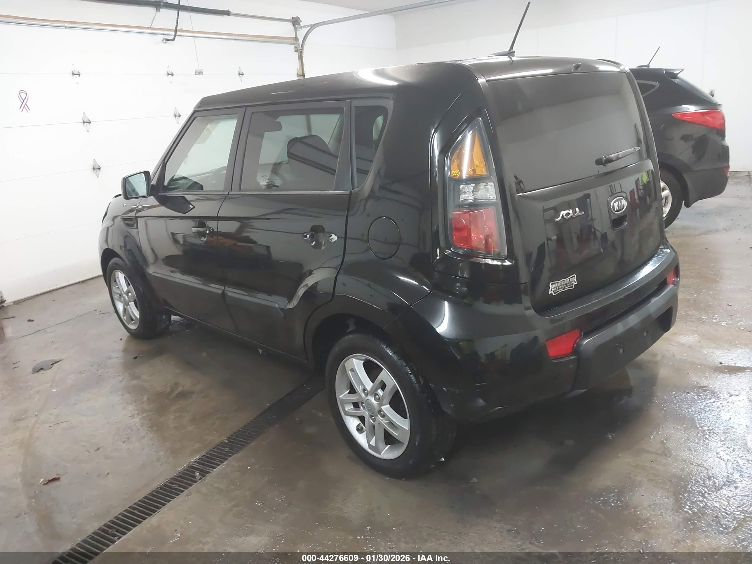 KIA SOUL image 3