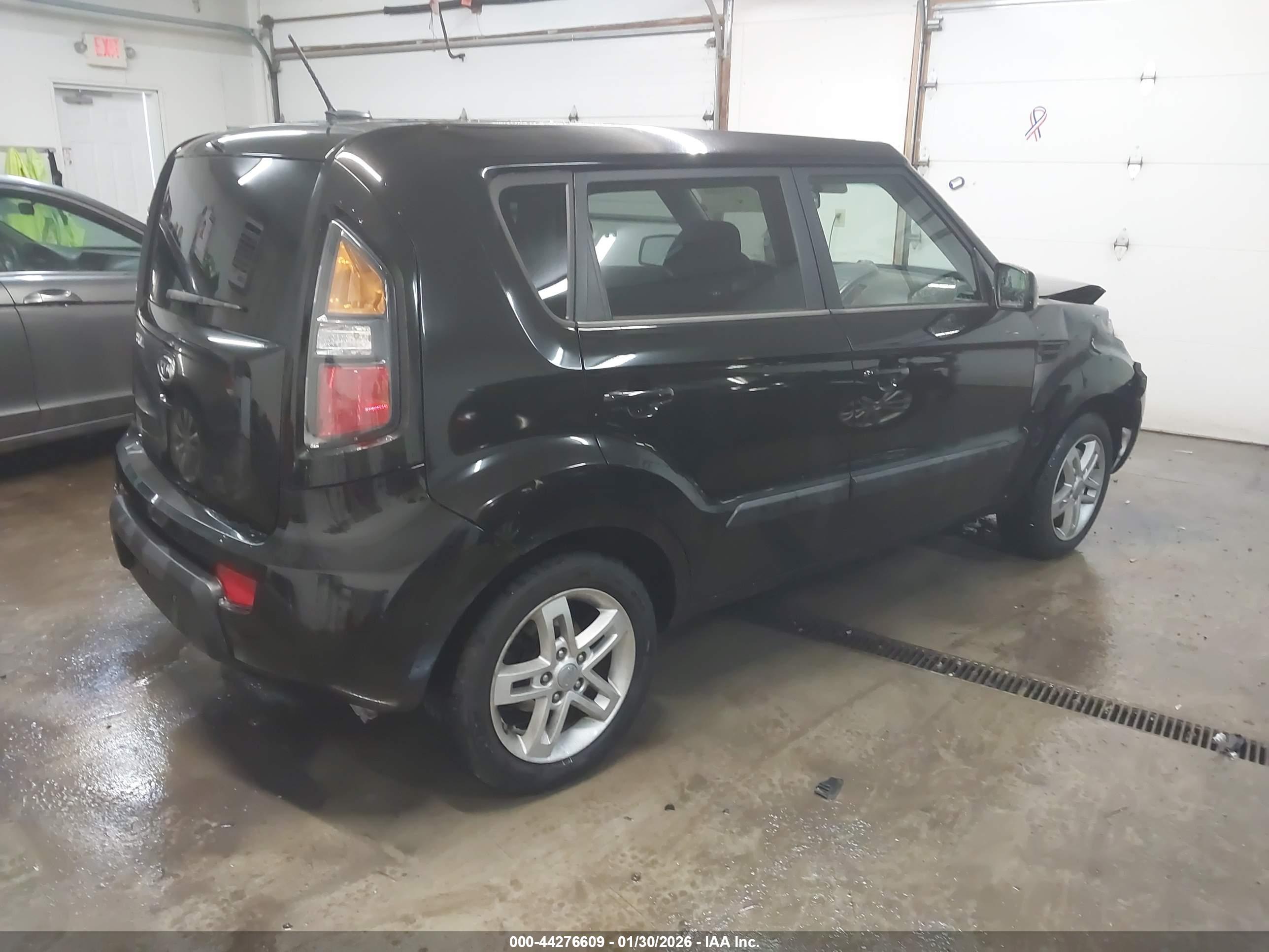 KIA SOUL image 4
