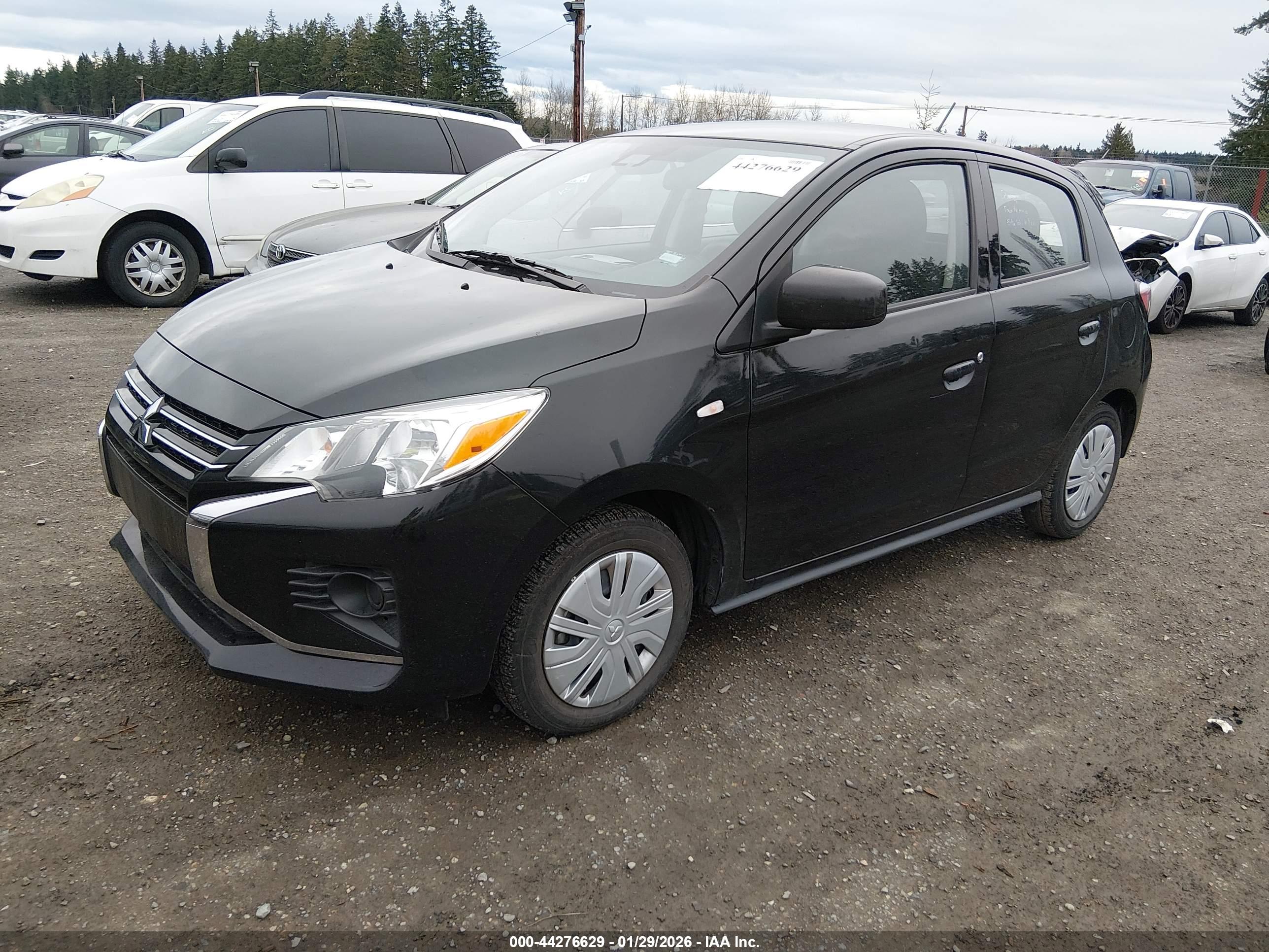 MITSUBISHI MIRAGE image 2