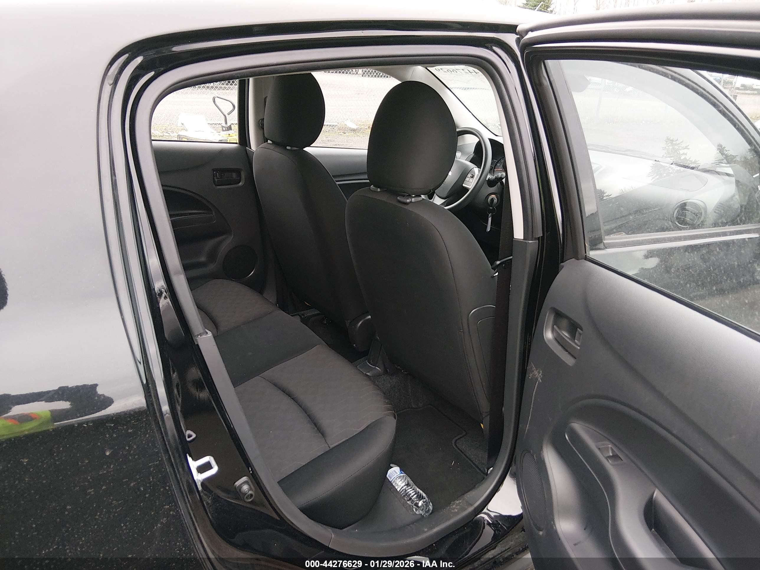 MITSUBISHI MIRAGE image 8