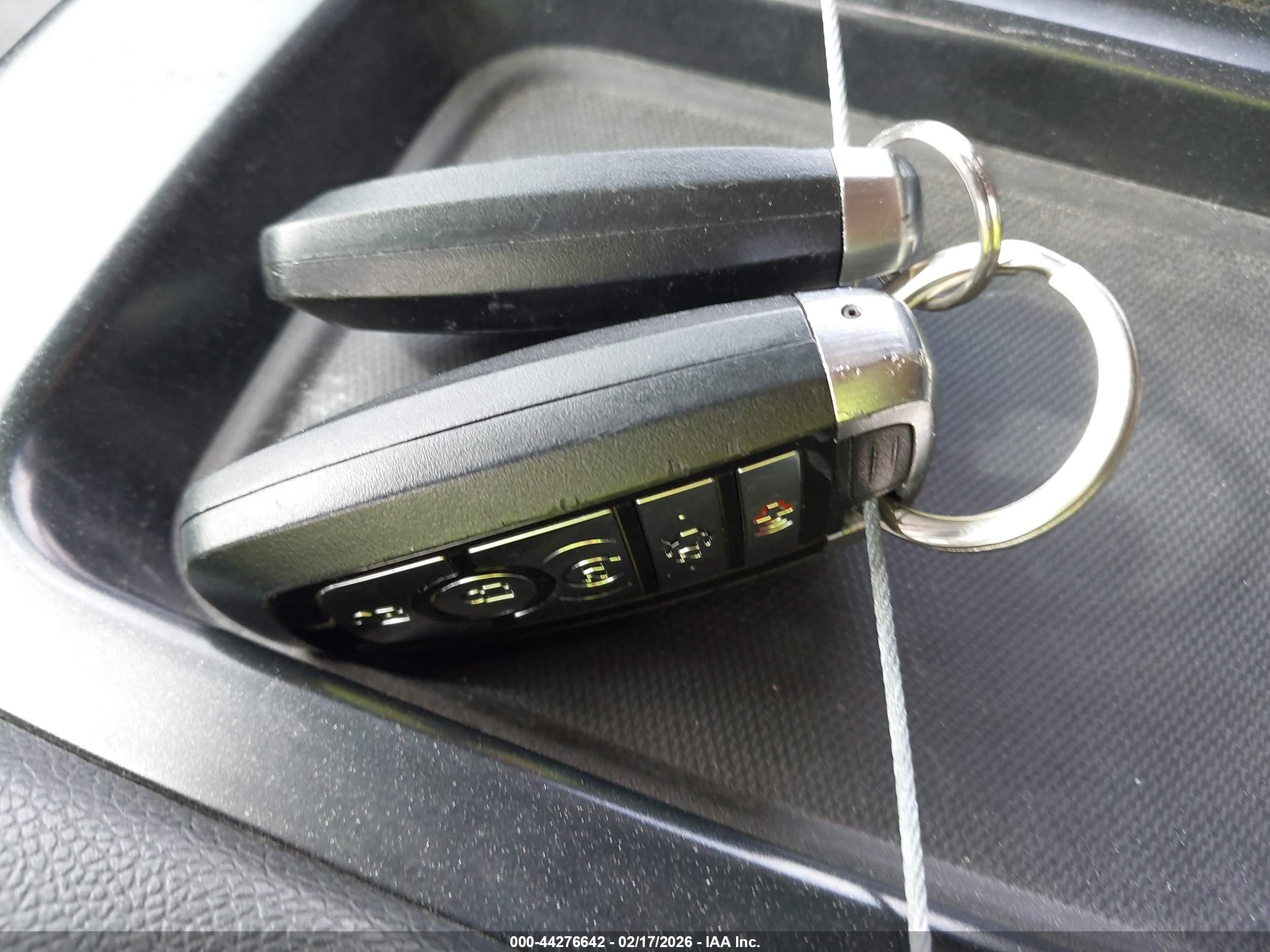 FORD EXPLORER image 11
