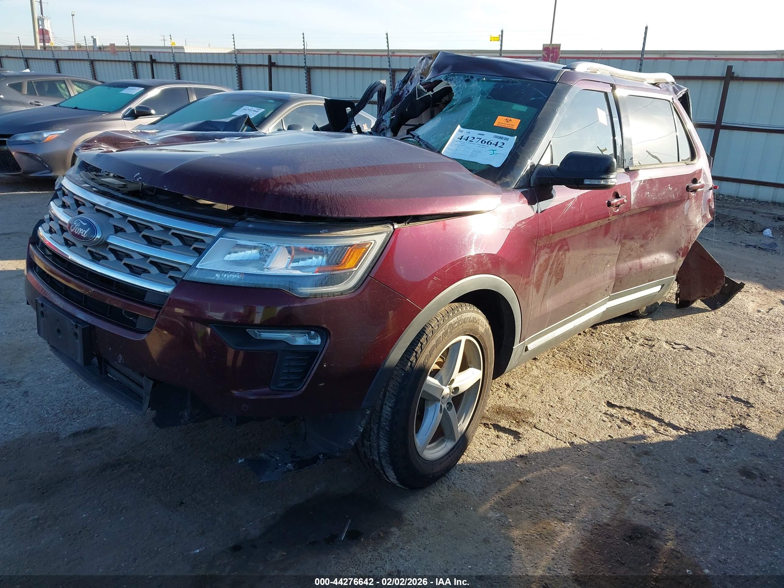 FORD EXPLORER image 2