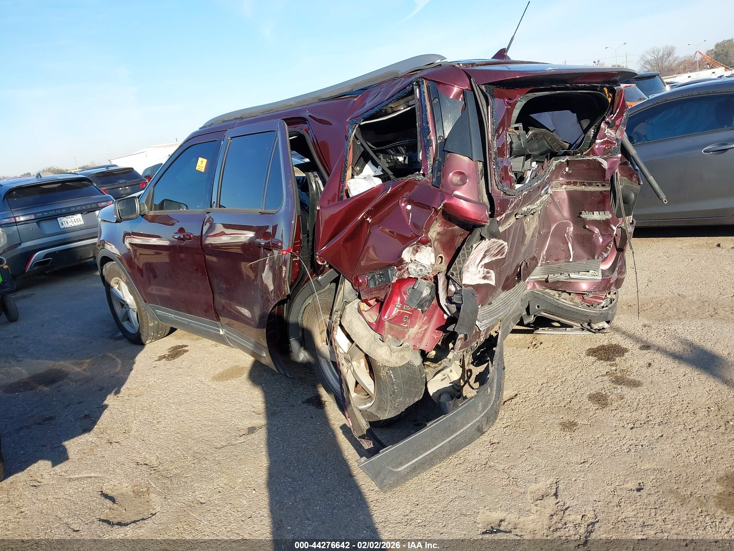 FORD EXPLORER image 3