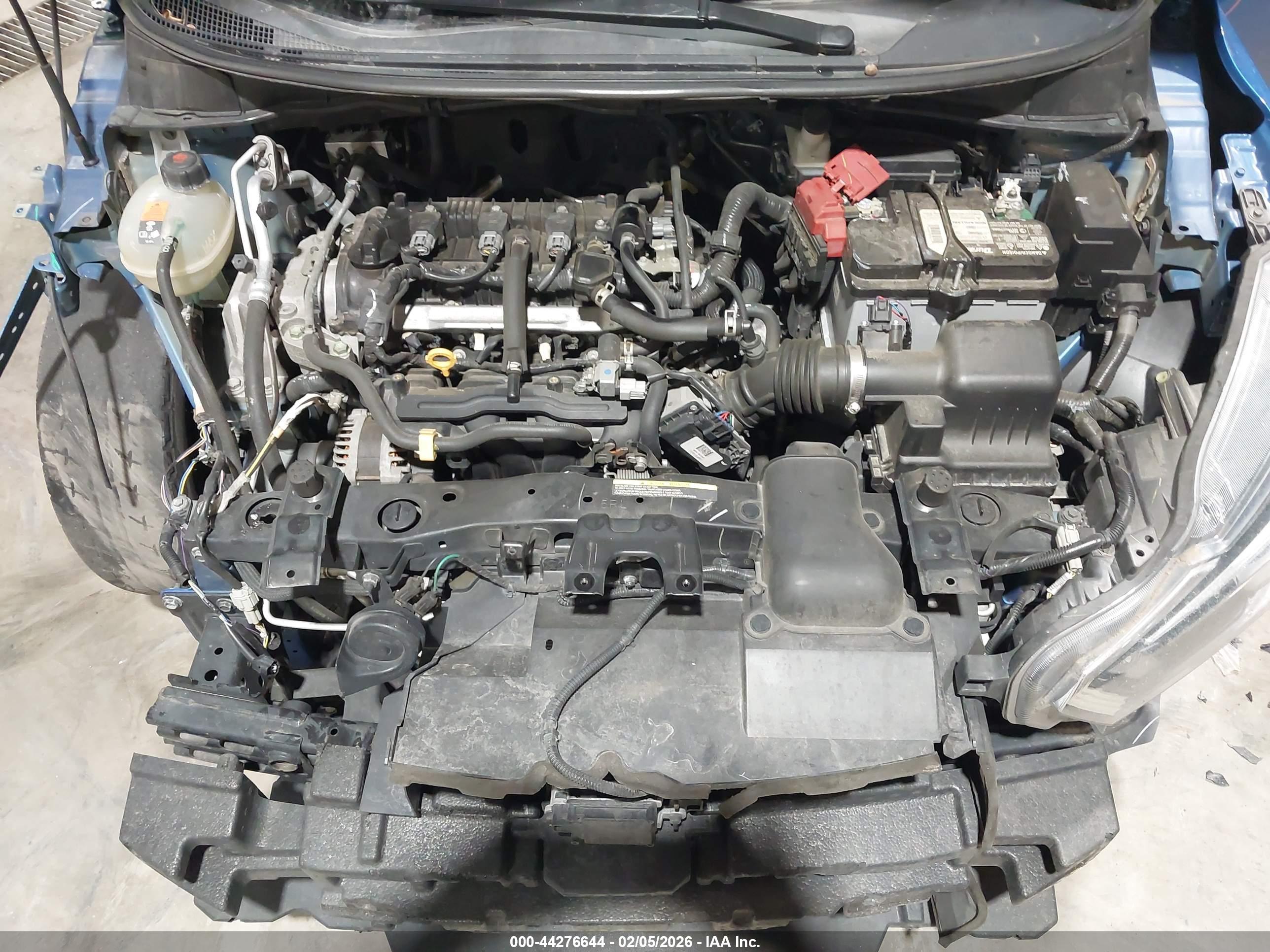 NISSAN VERSA image 10