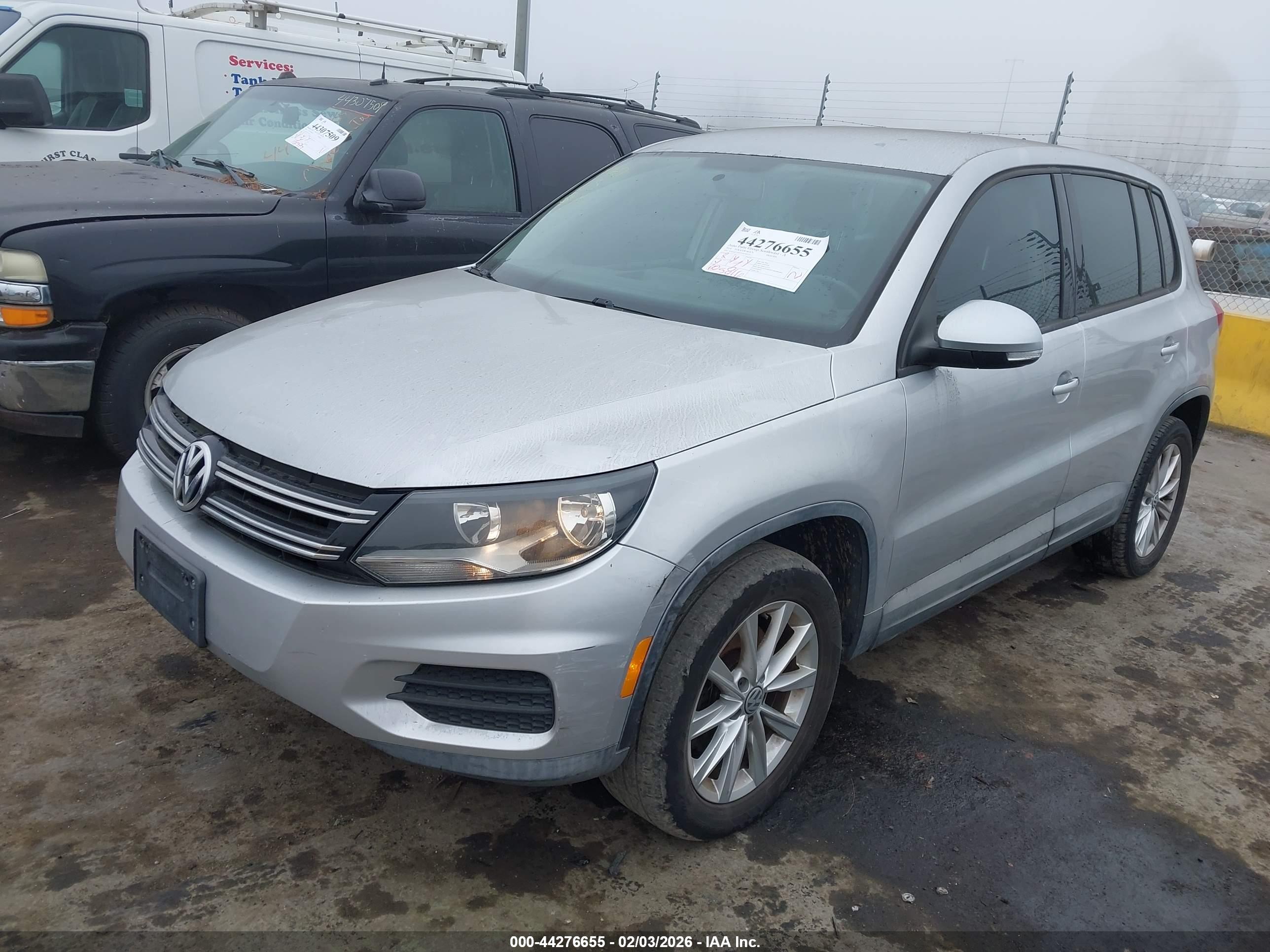 VOLKSWAGEN TIGUAN image 2