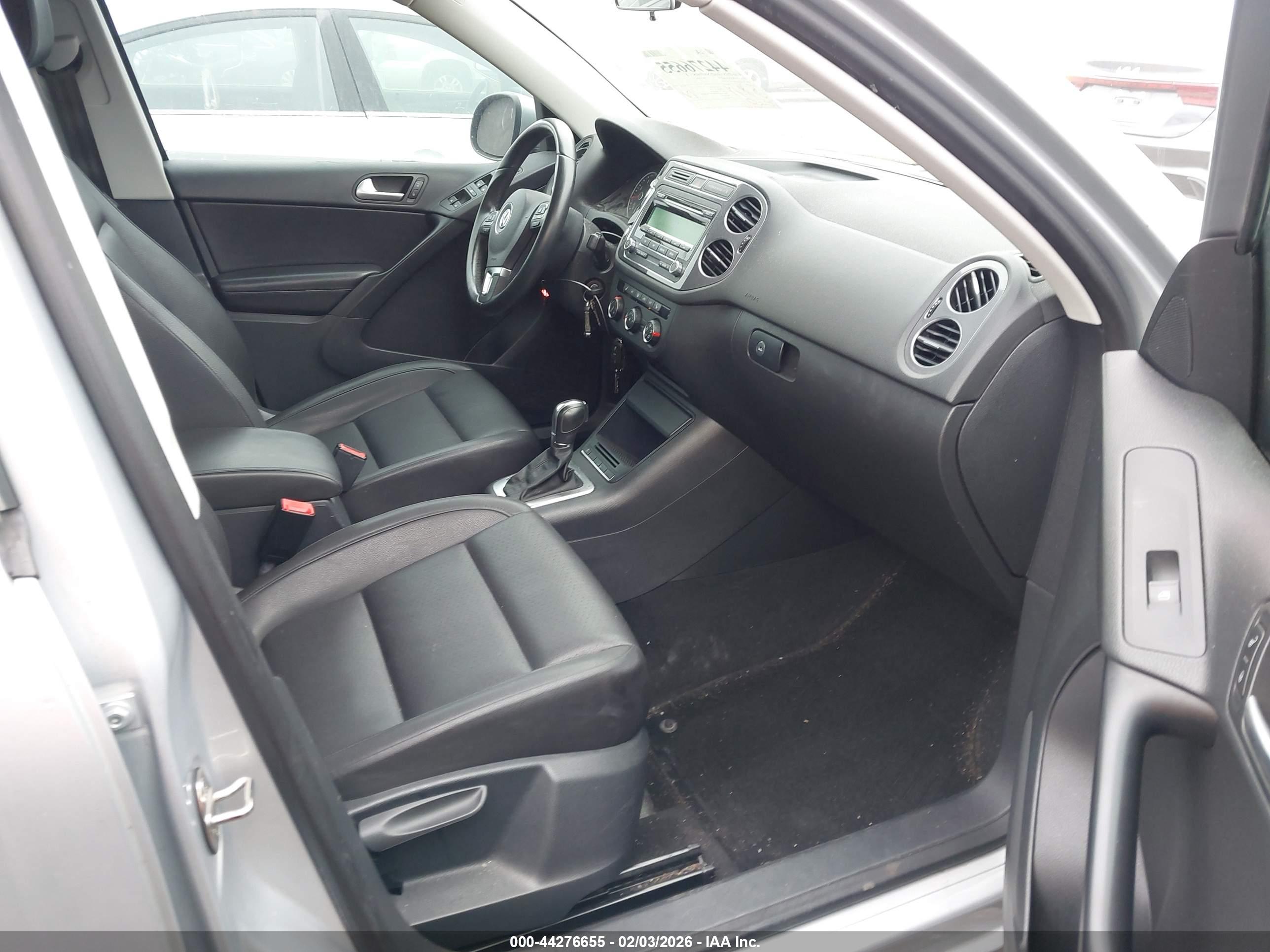 VOLKSWAGEN TIGUAN image 5