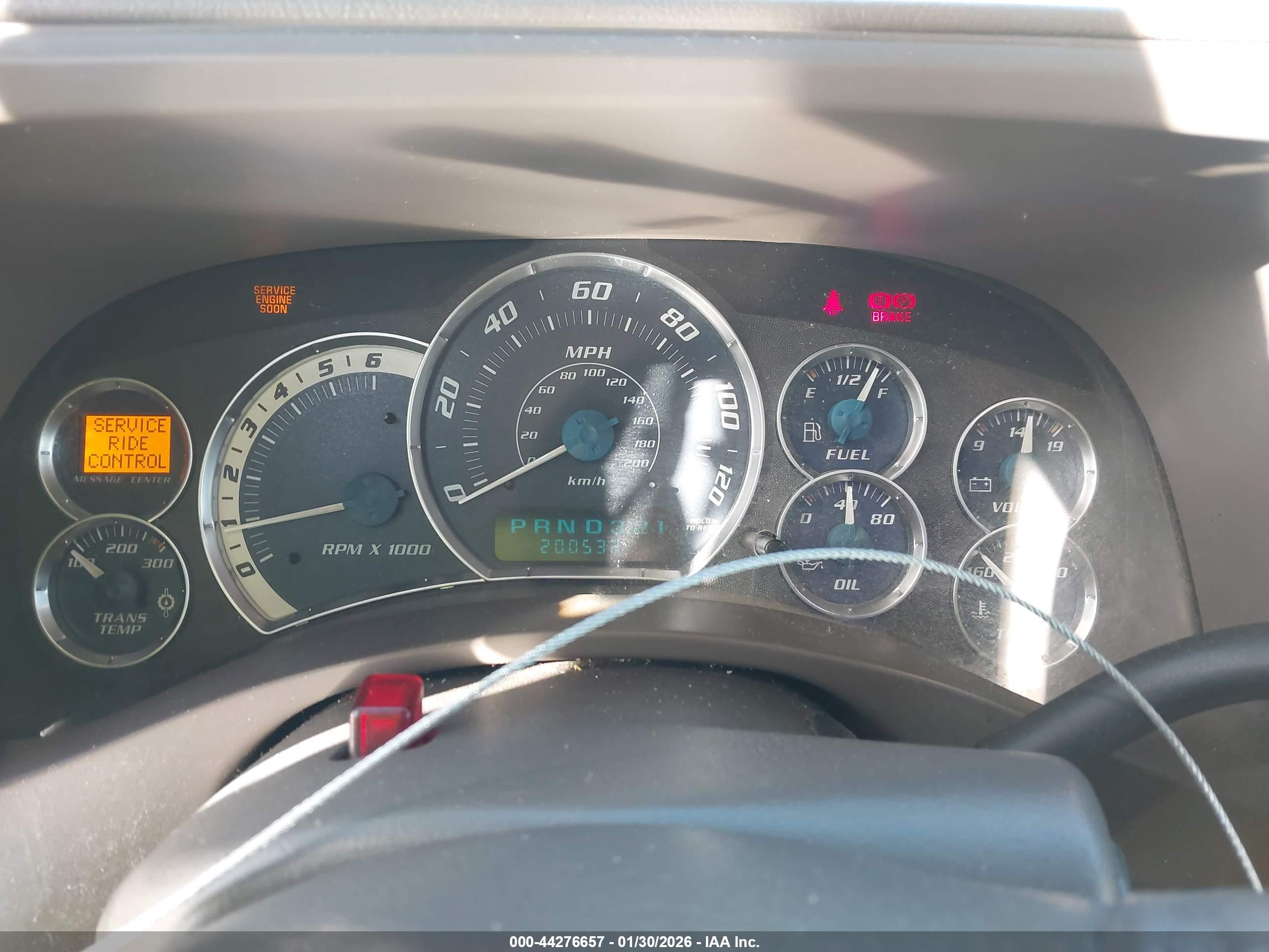 CADILLAC ESCALADE image 7