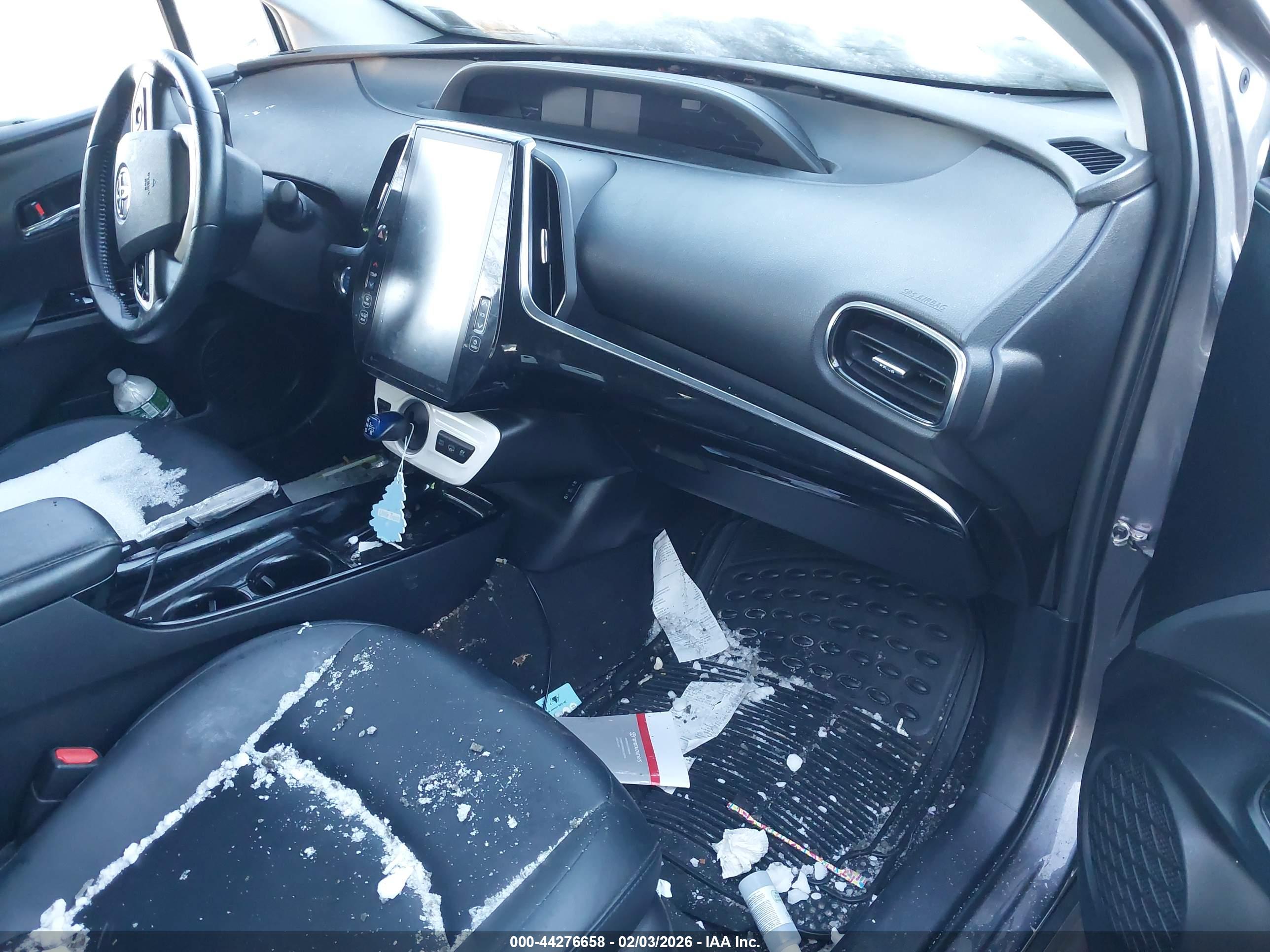 TOYOTA PRIUS image 5