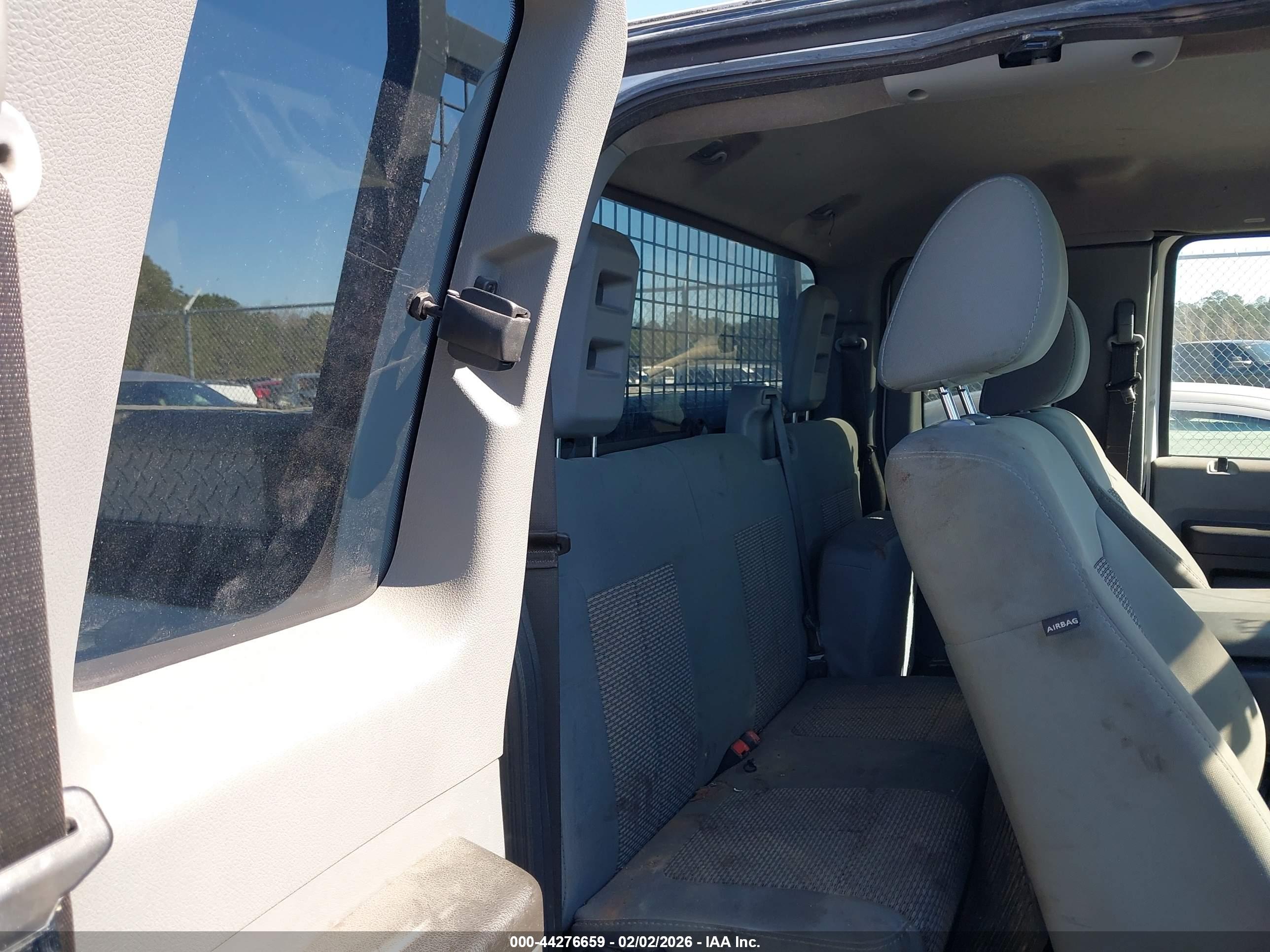 FORD F-250 image 8