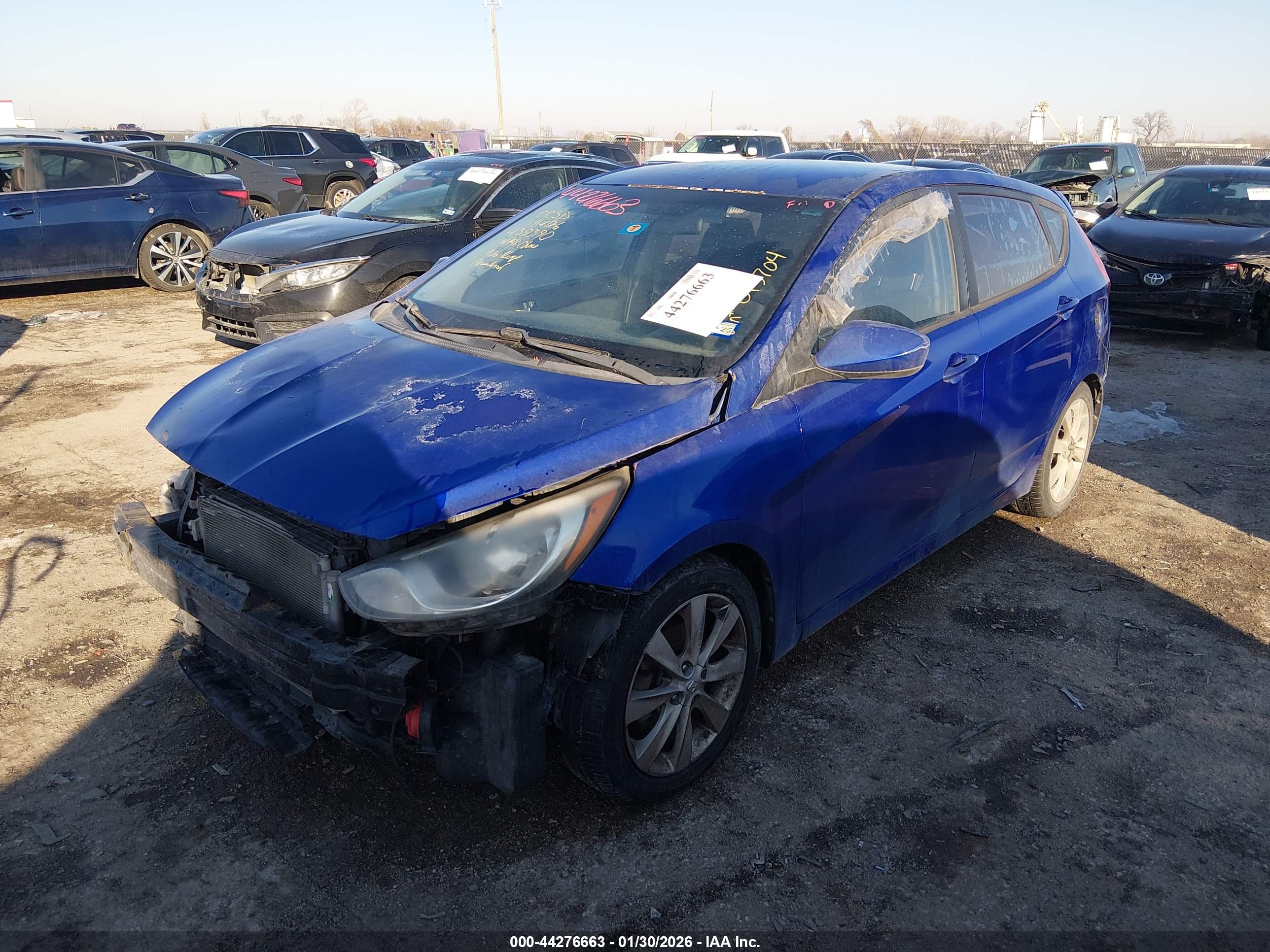 HYUNDAI ACCENT image 2