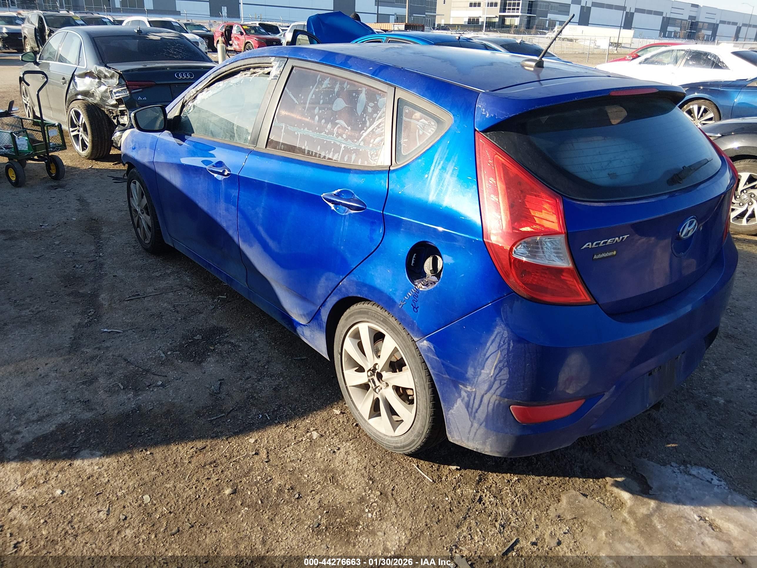 HYUNDAI ACCENT image 3