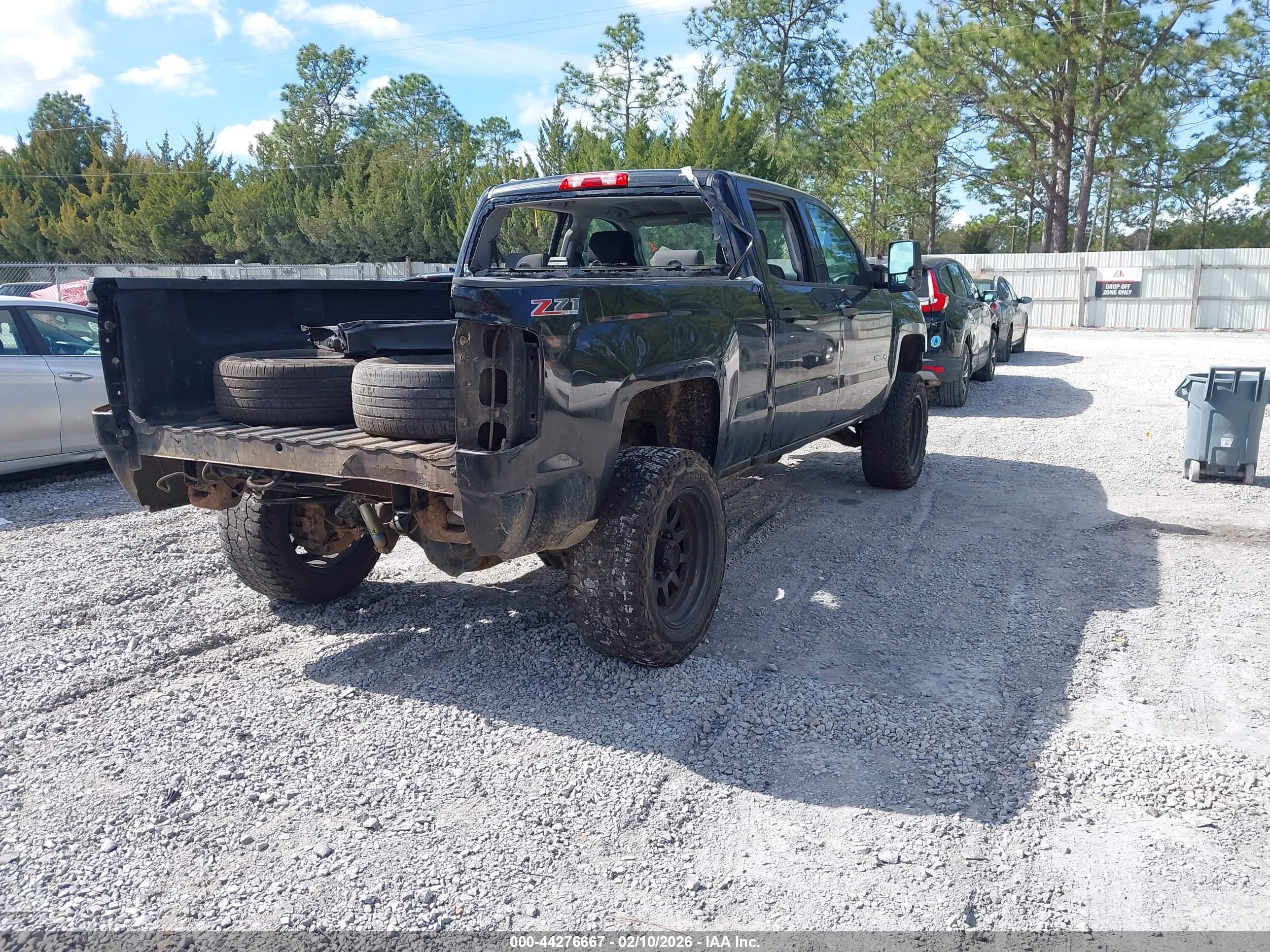 CHEVROLET SILVERADO image 4