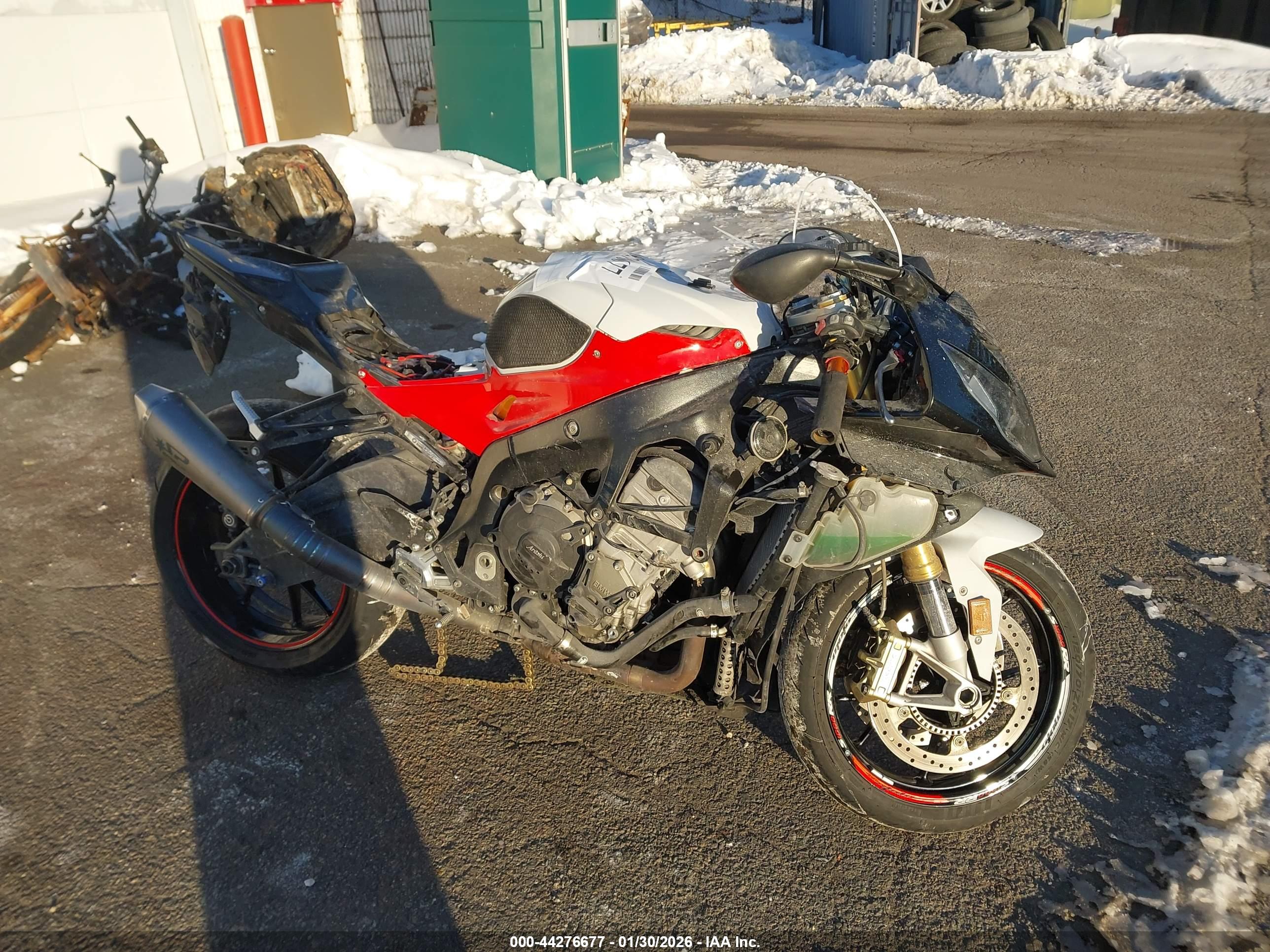 BMW S image 8