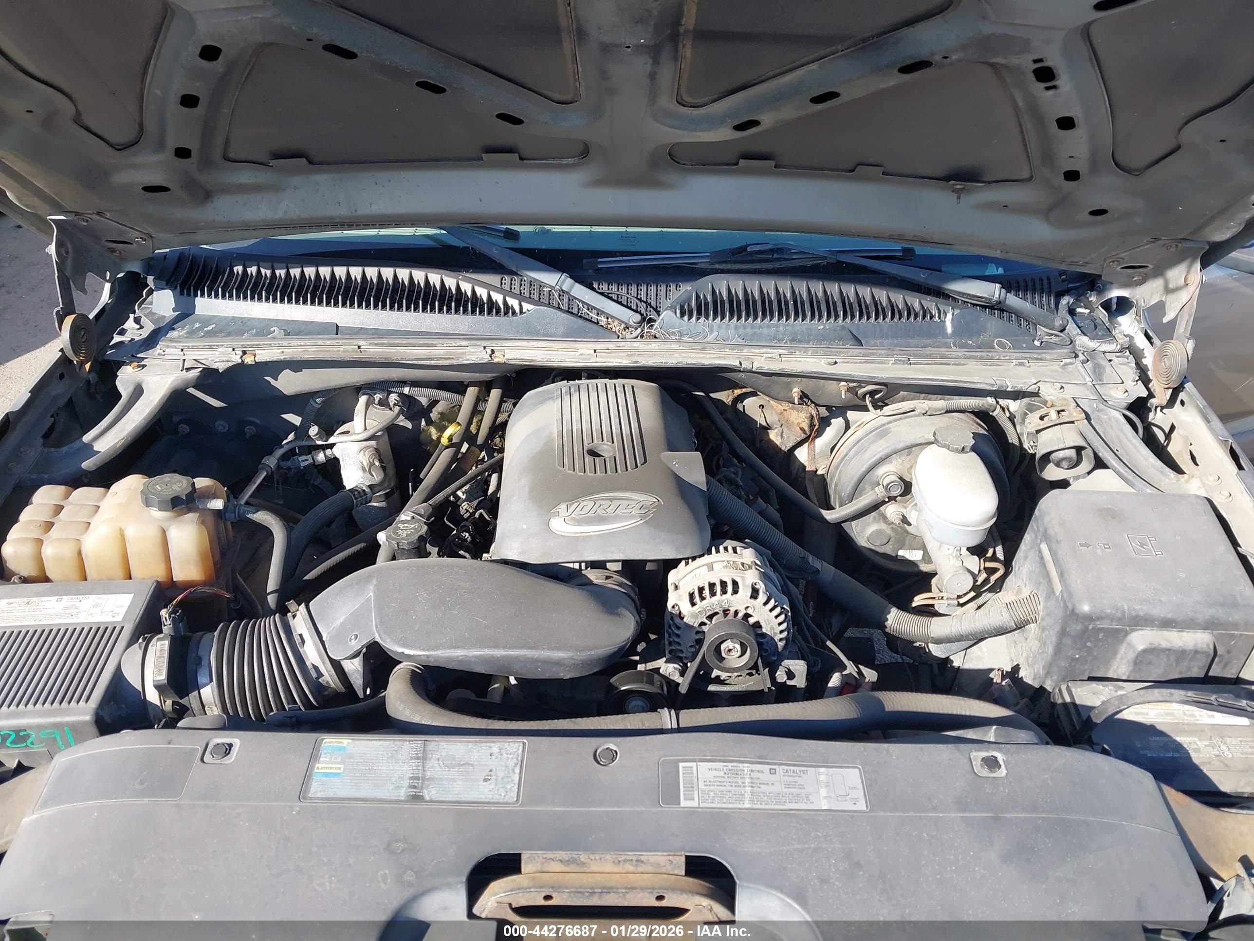 CHEVROLET SILVERADO image 10