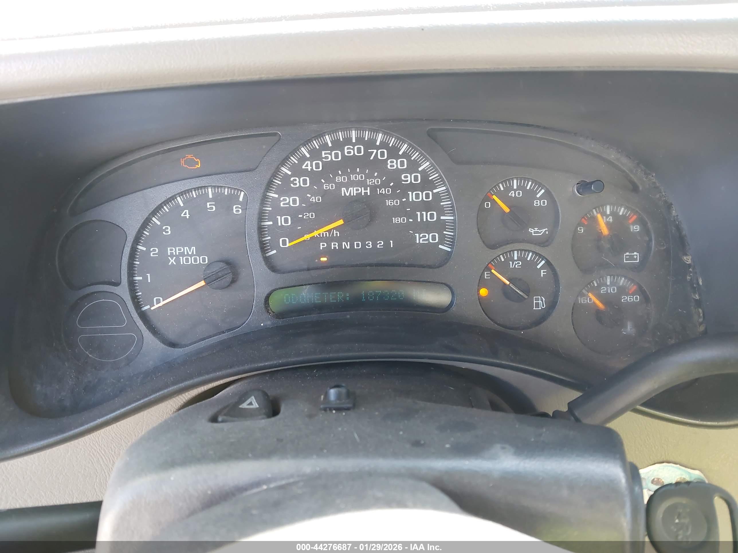 CHEVROLET SILVERADO image 7