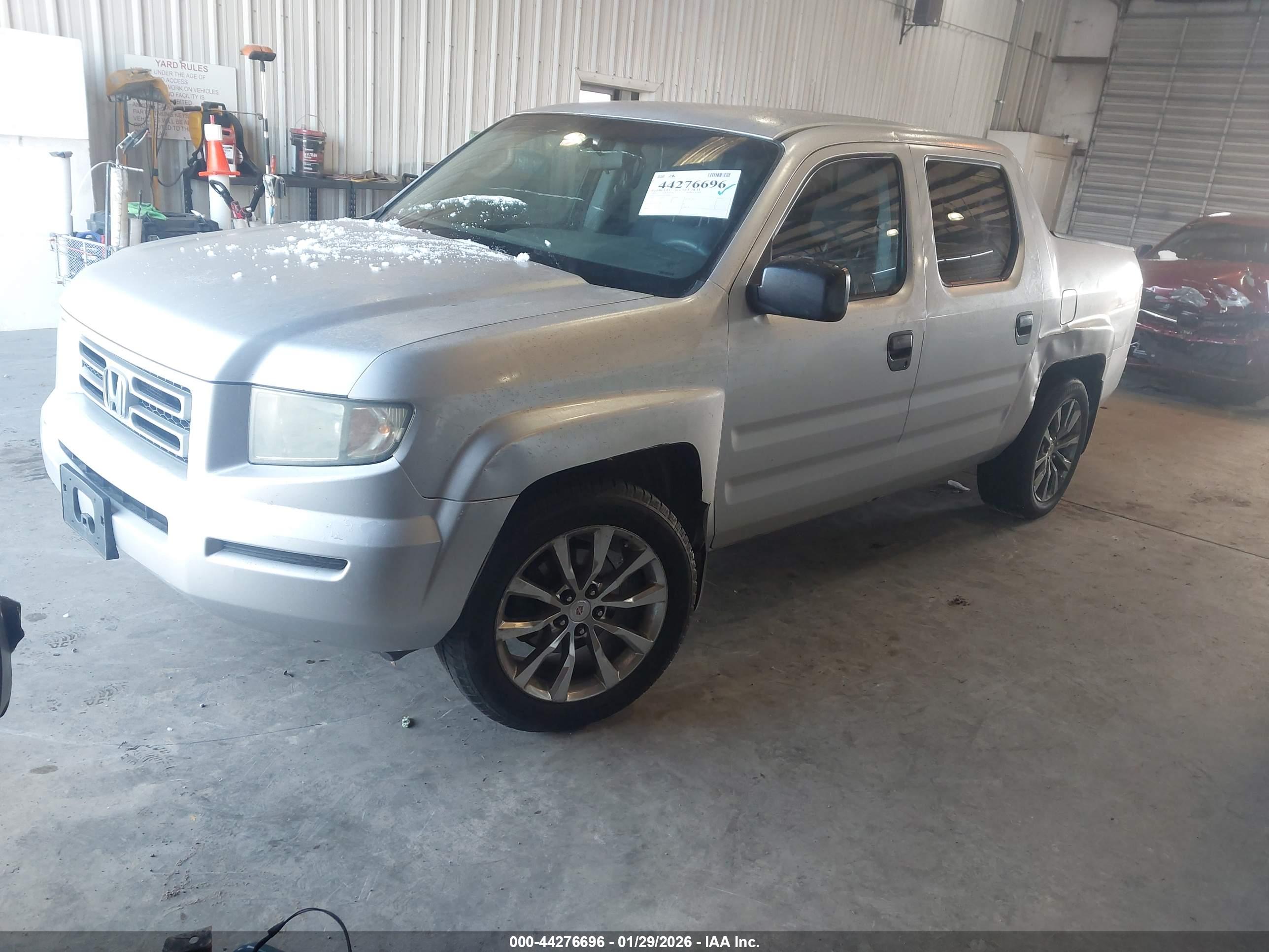 HONDA RIDGELINE image 2