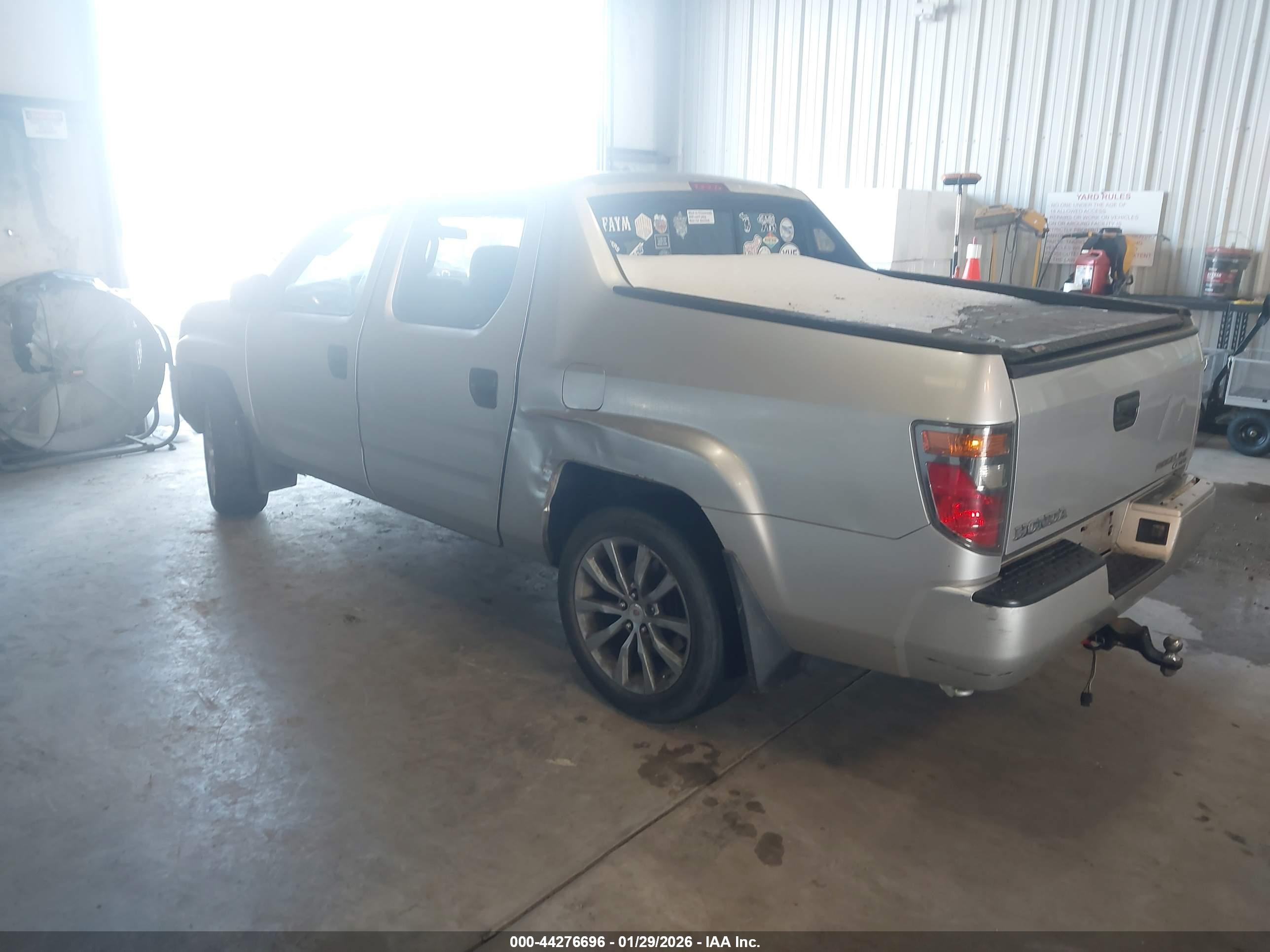 HONDA RIDGELINE image 3