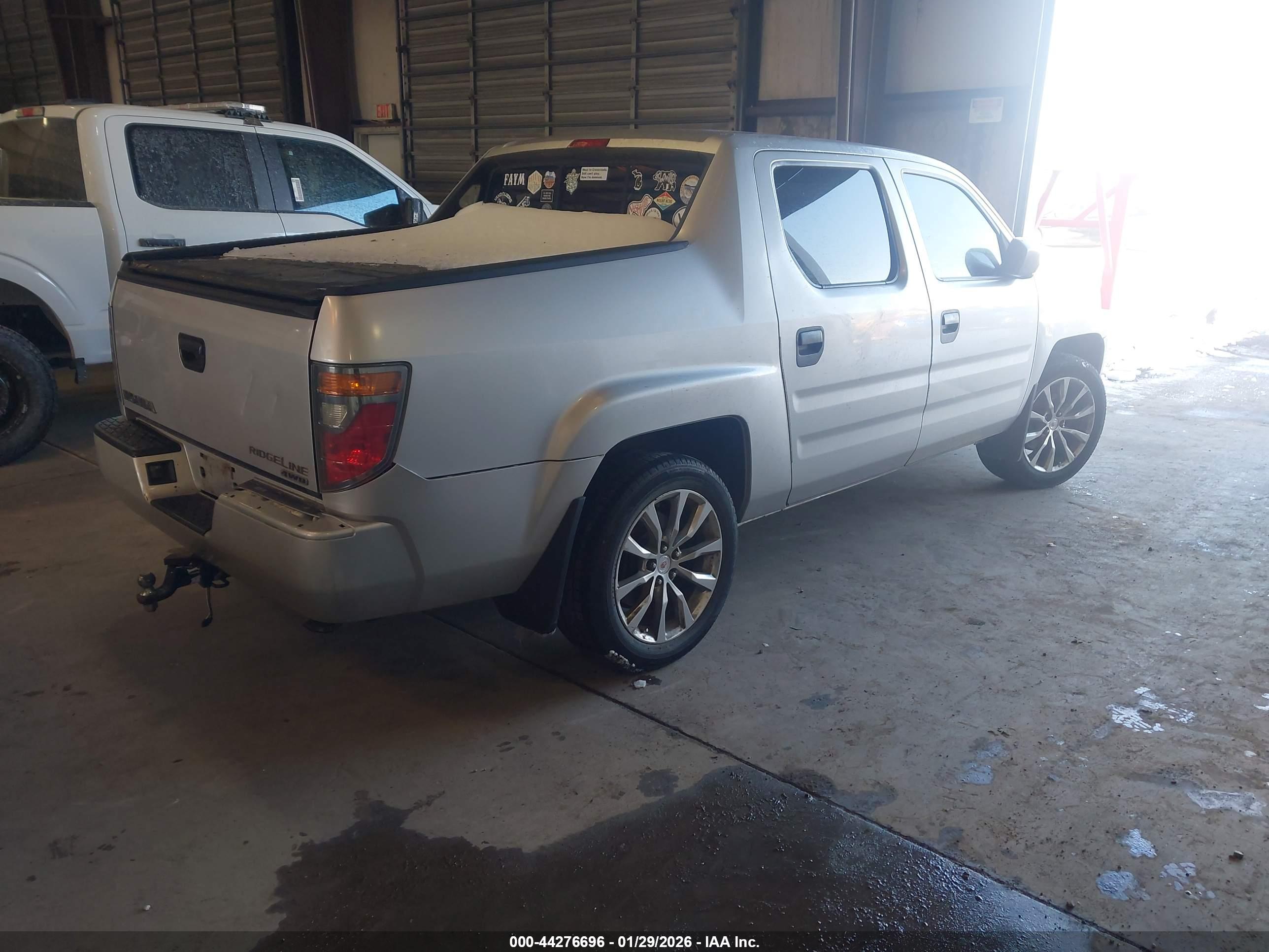 HONDA RIDGELINE image 4