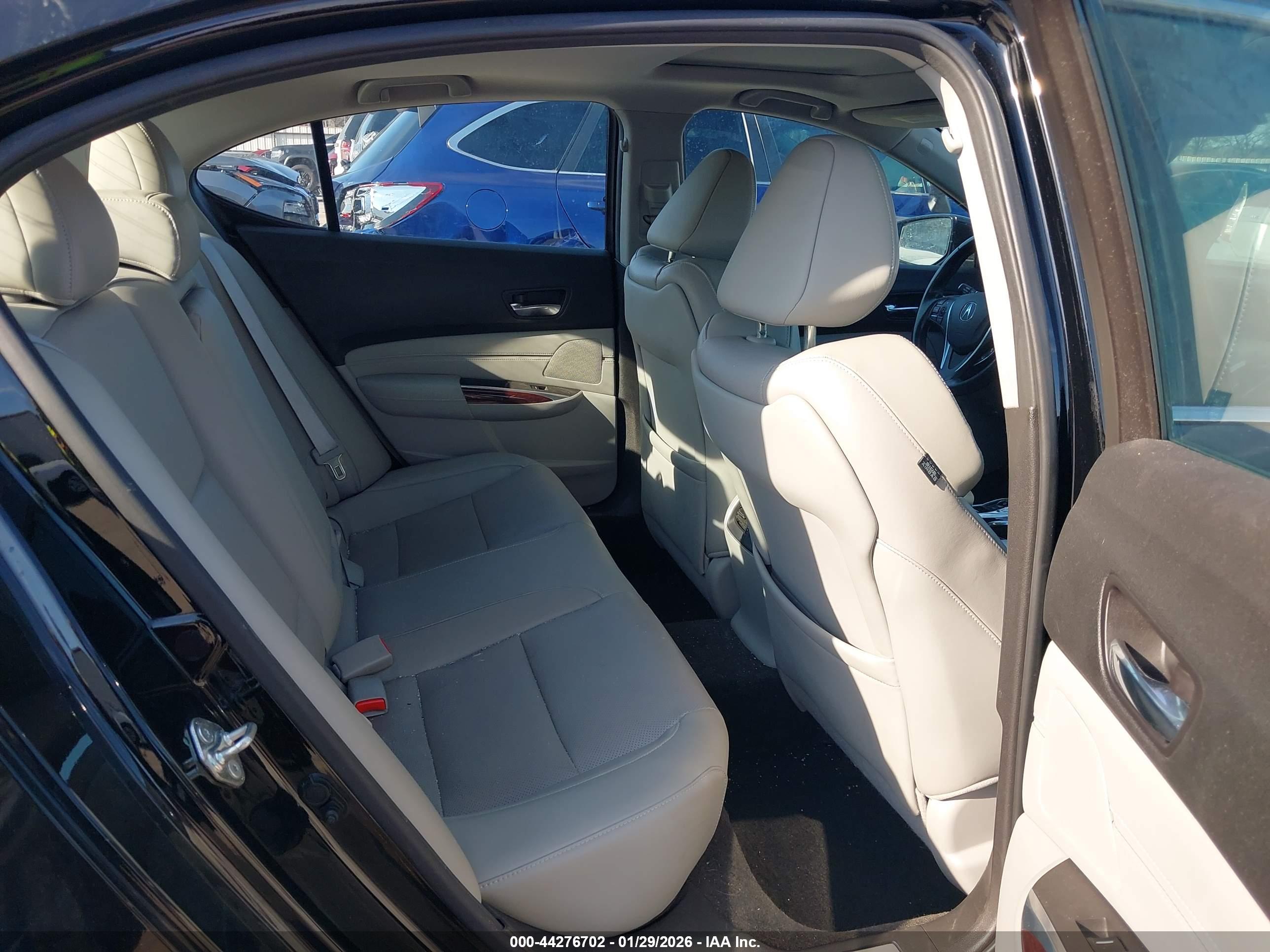 ACURA TLX image 8