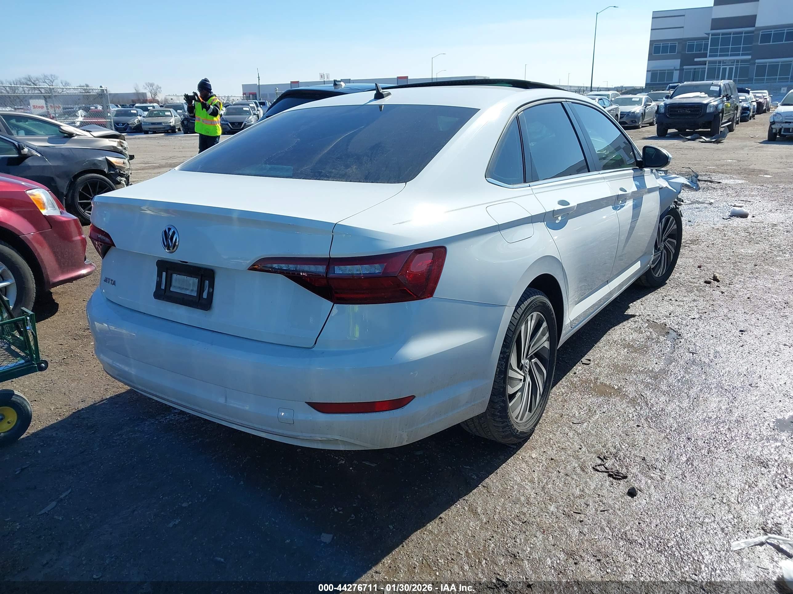 VOLKSWAGEN JETTA image 4