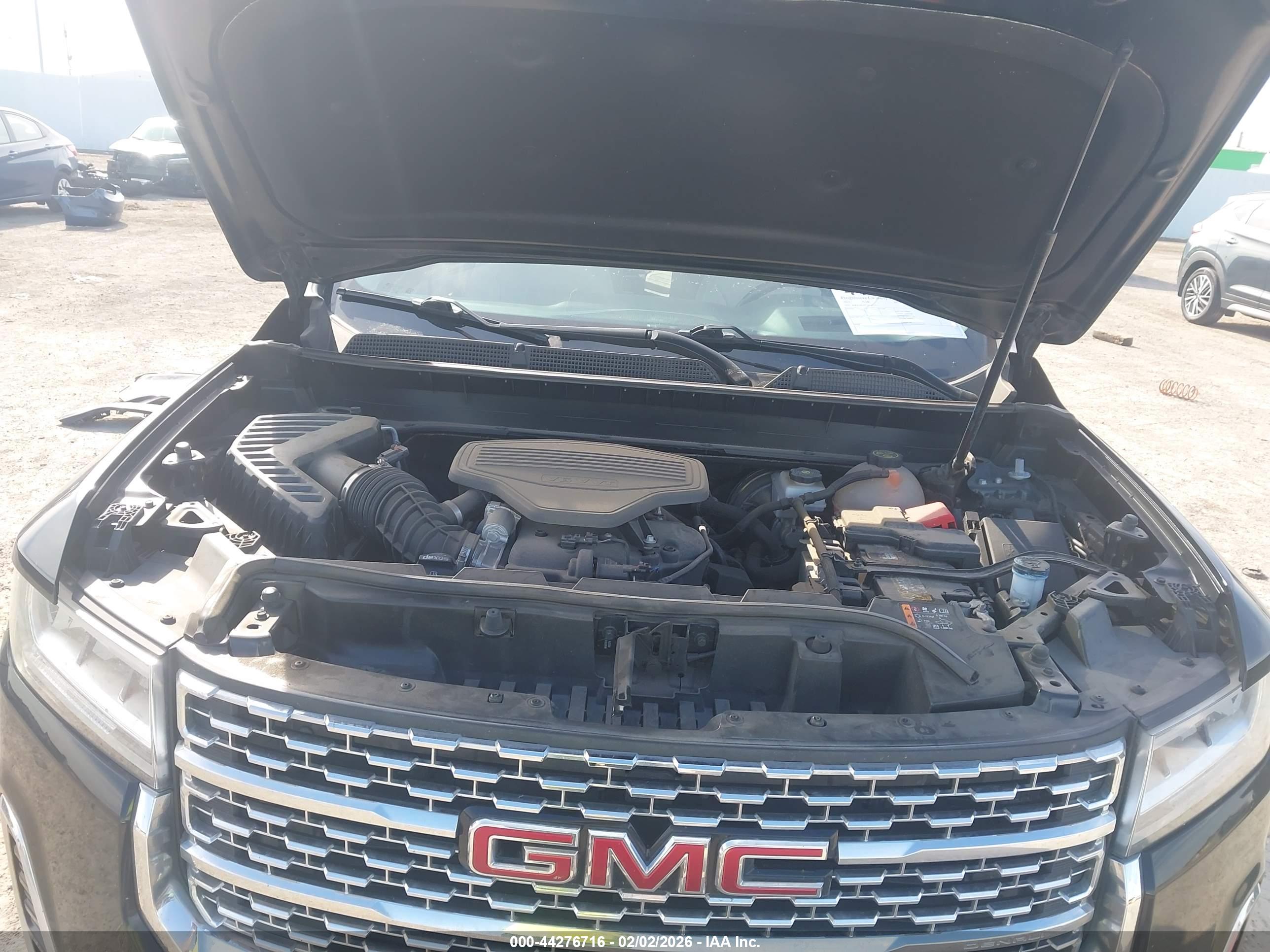 GMC ACADIA image 10