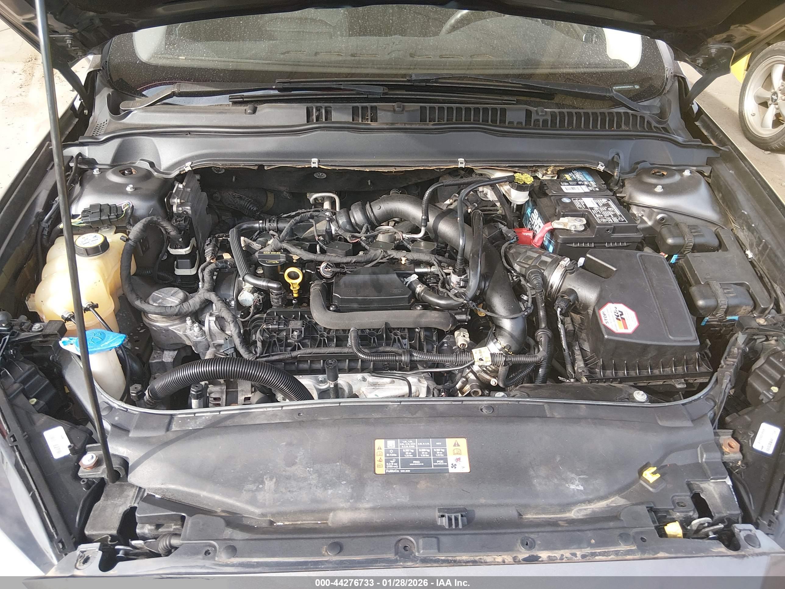 FORD FUSION image 10