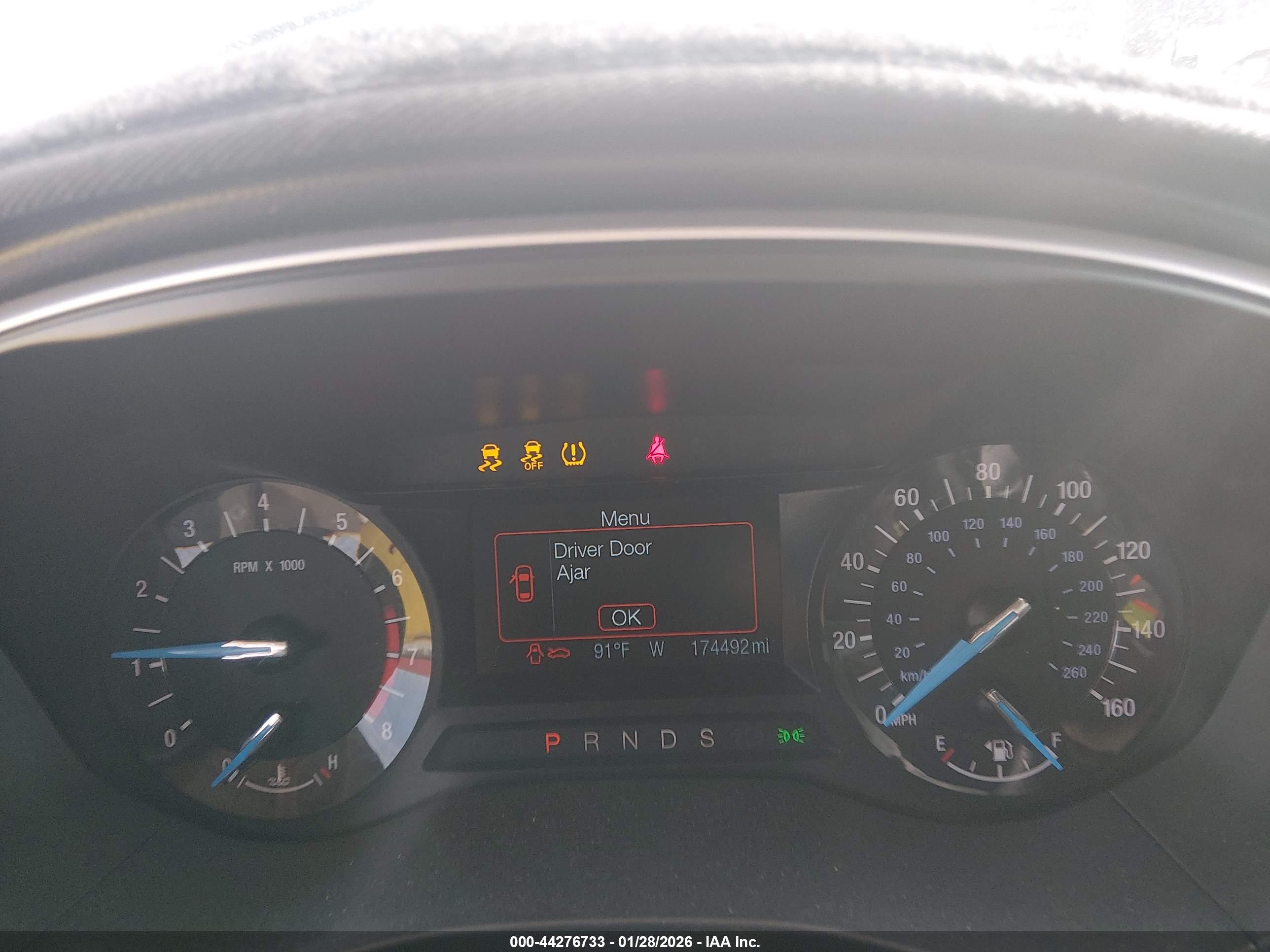 FORD FUSION image 7