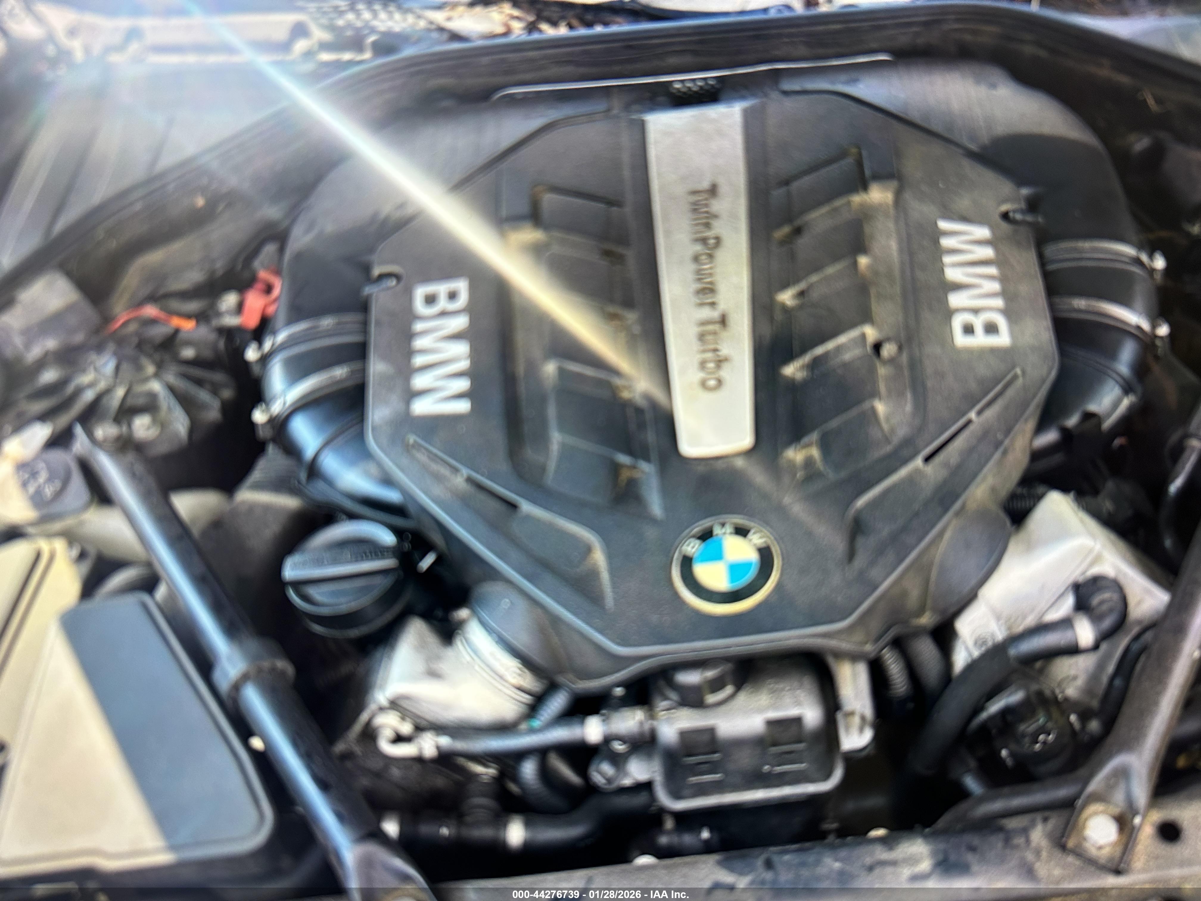 BMW 750I image 10