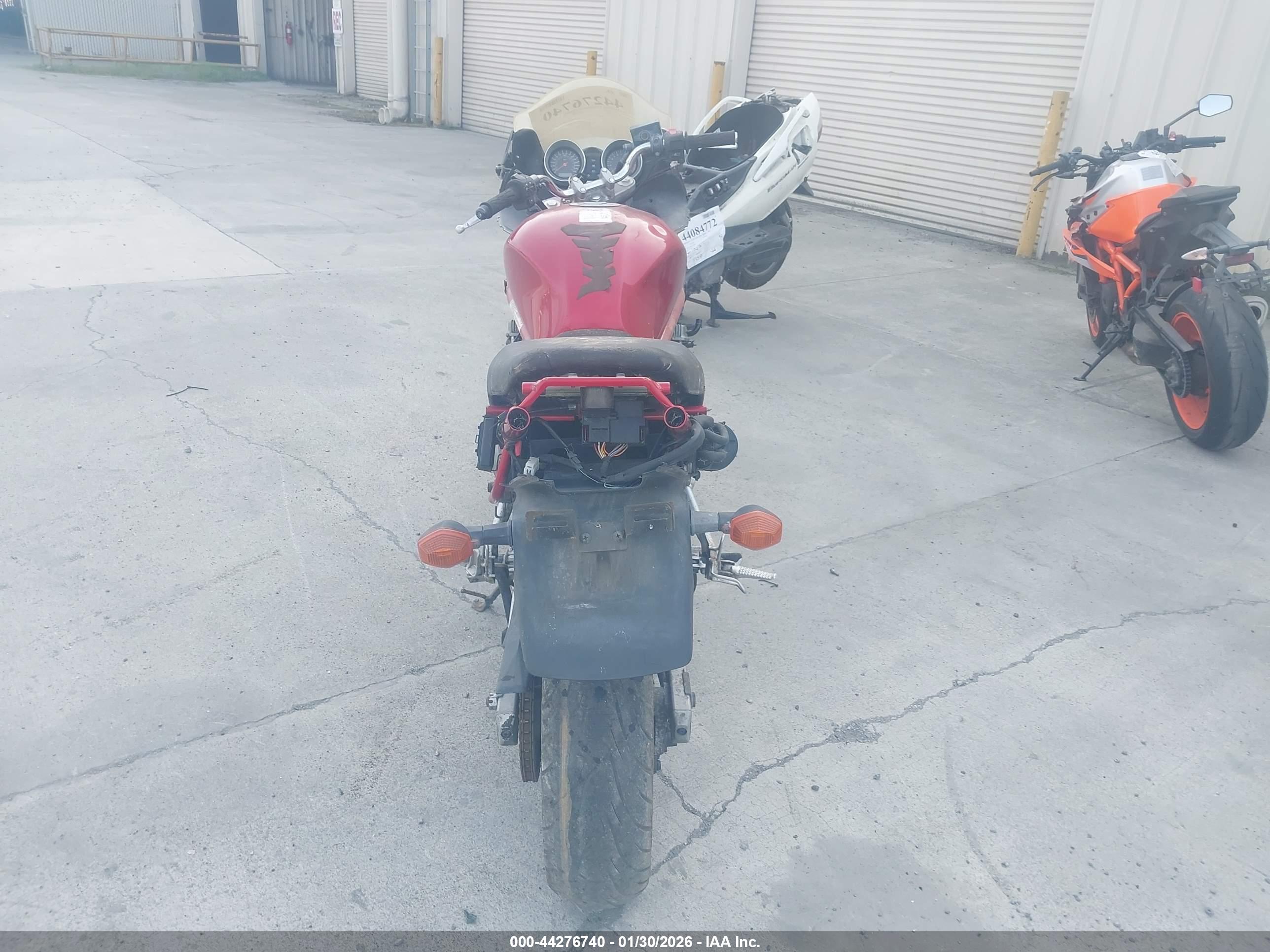 SUZUKI GSF600 image 6